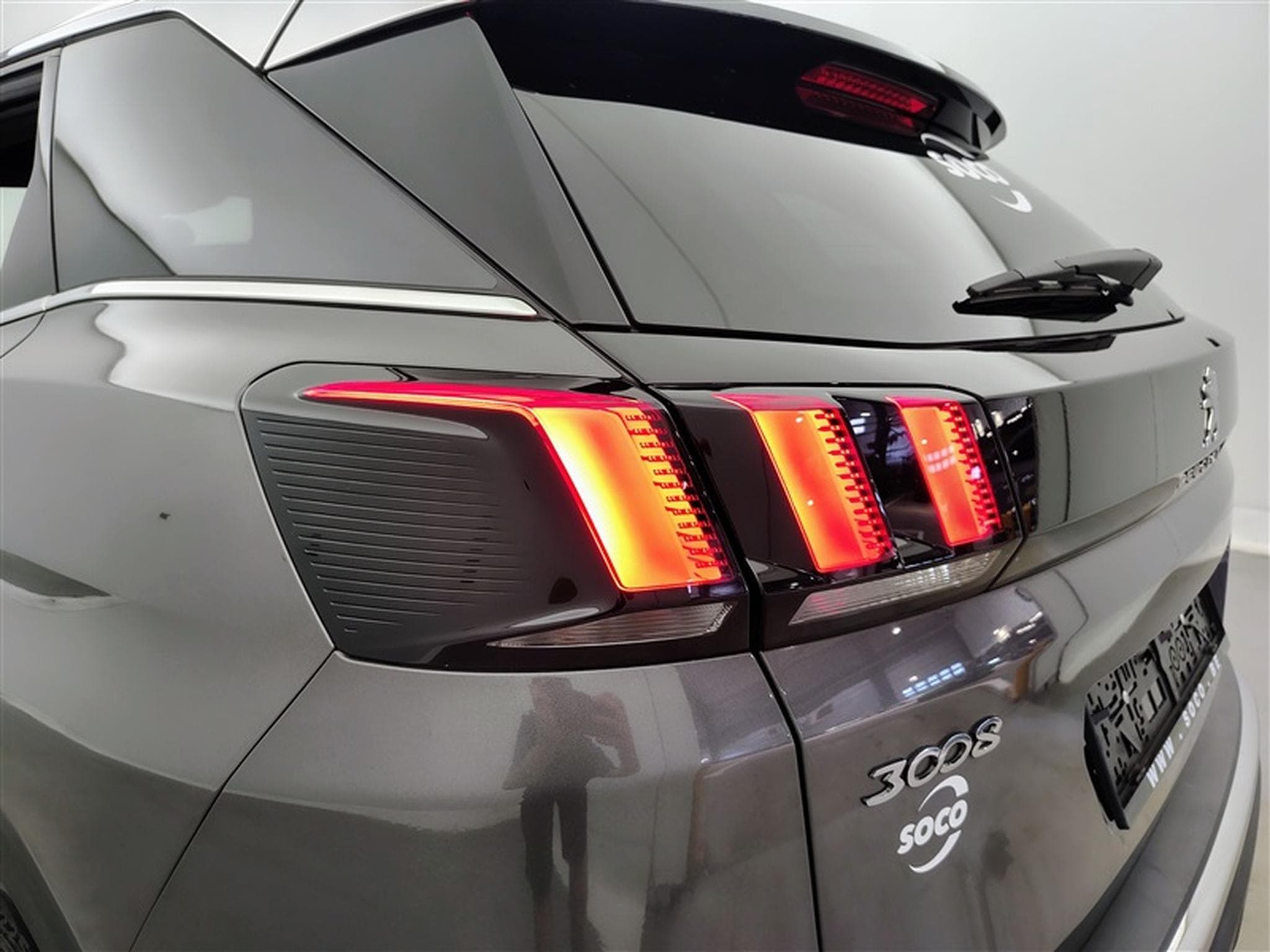 Peugeot 3008 1.5 BlueHDi GT Line Cuir / Navi / Carplay (2019) - Foto 16