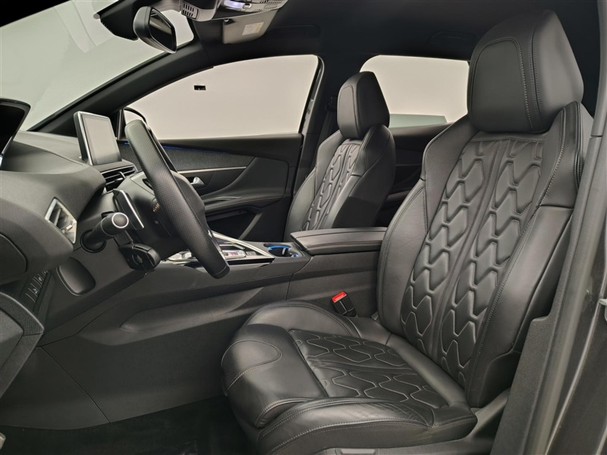 Peugeot 3008 1.5 BlueHDi GT Line Cuir / Navi / Carplay (2019) - Foto 7