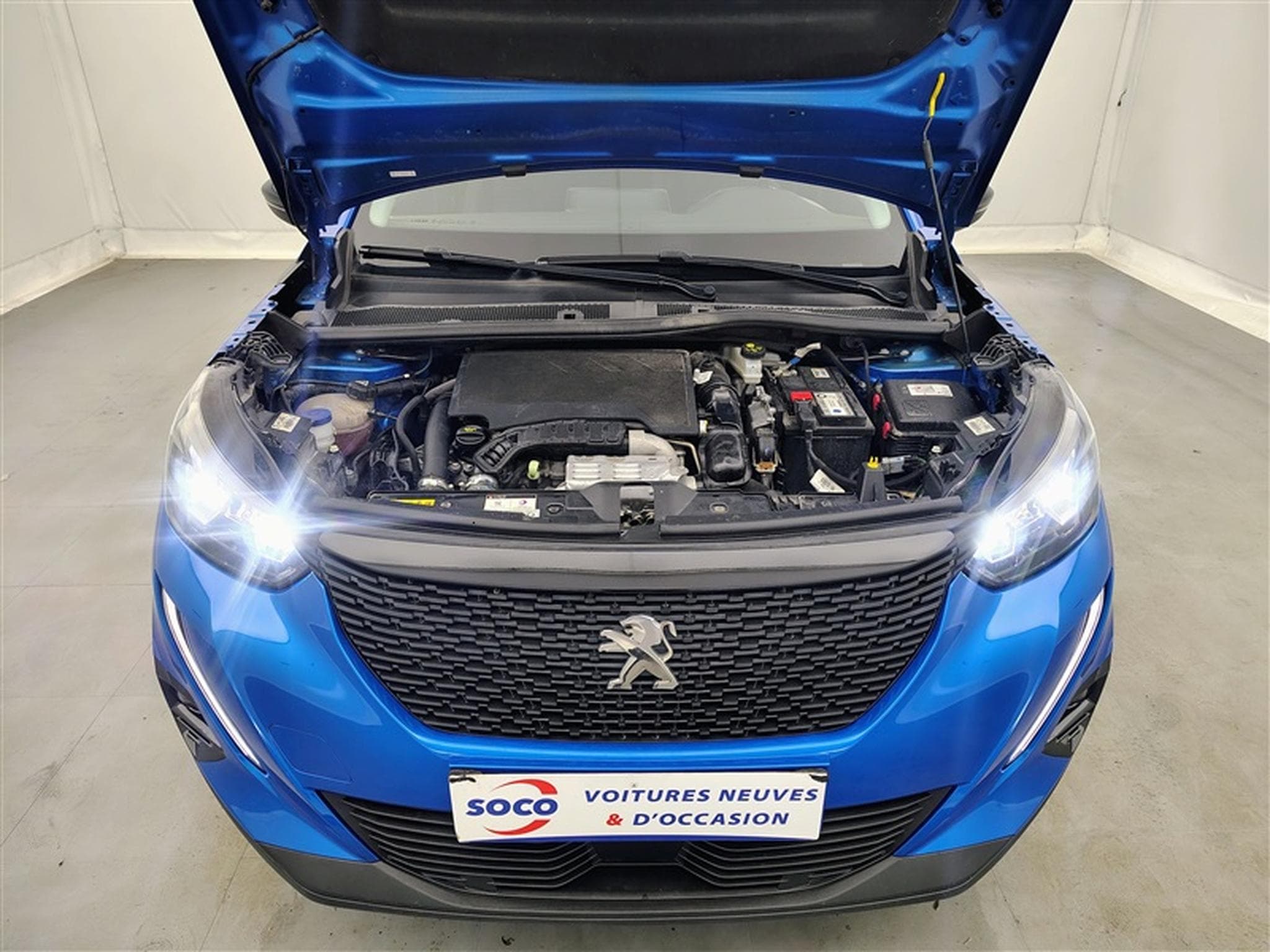 Peugeot 2008 1.2 PureTech Active Pack S&S (EU6.3) (2022) - Foto 19