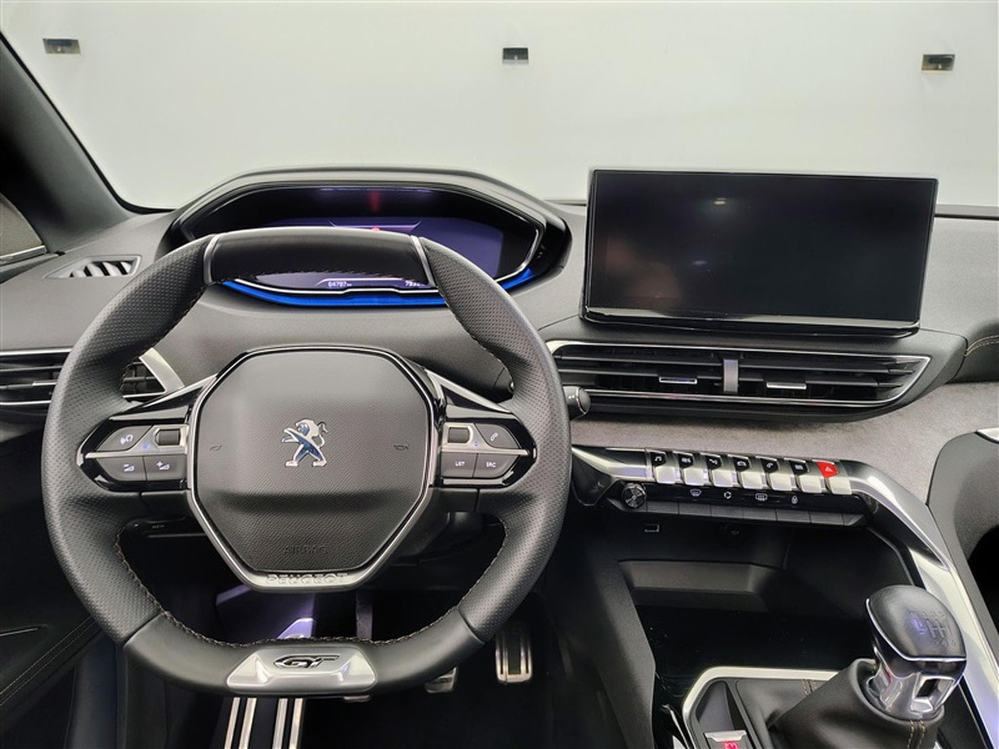 Peugeot 5008 1.2 PureTech GT 7PL / S-CUIR / NAVI / TO PANO / CARPLAY (2022) - Foto 9