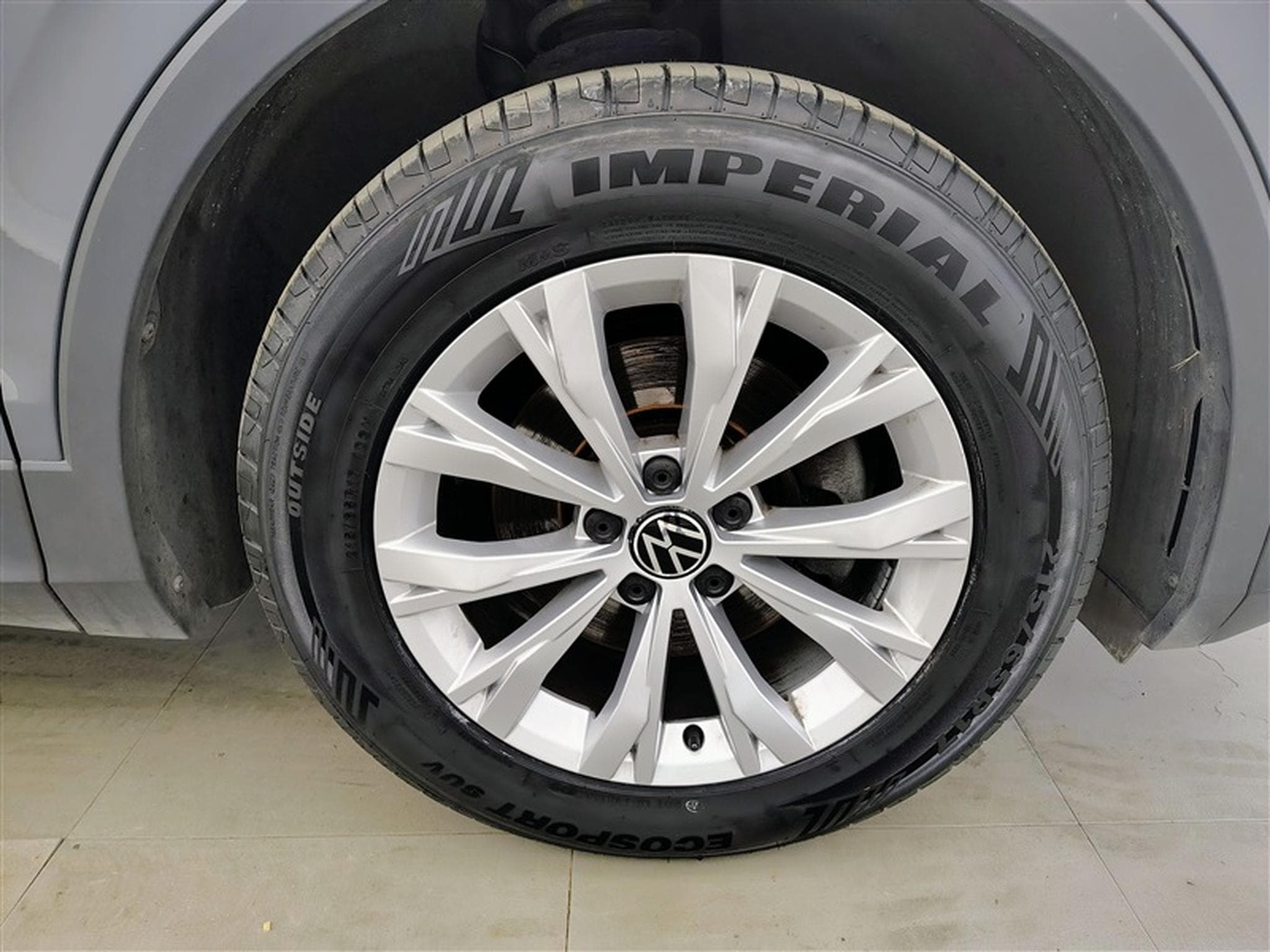 VW Tiguan 1.5 TSI 150Cv DSG7 Comfortline NAVI / CAMERA (2022) - Foto 6