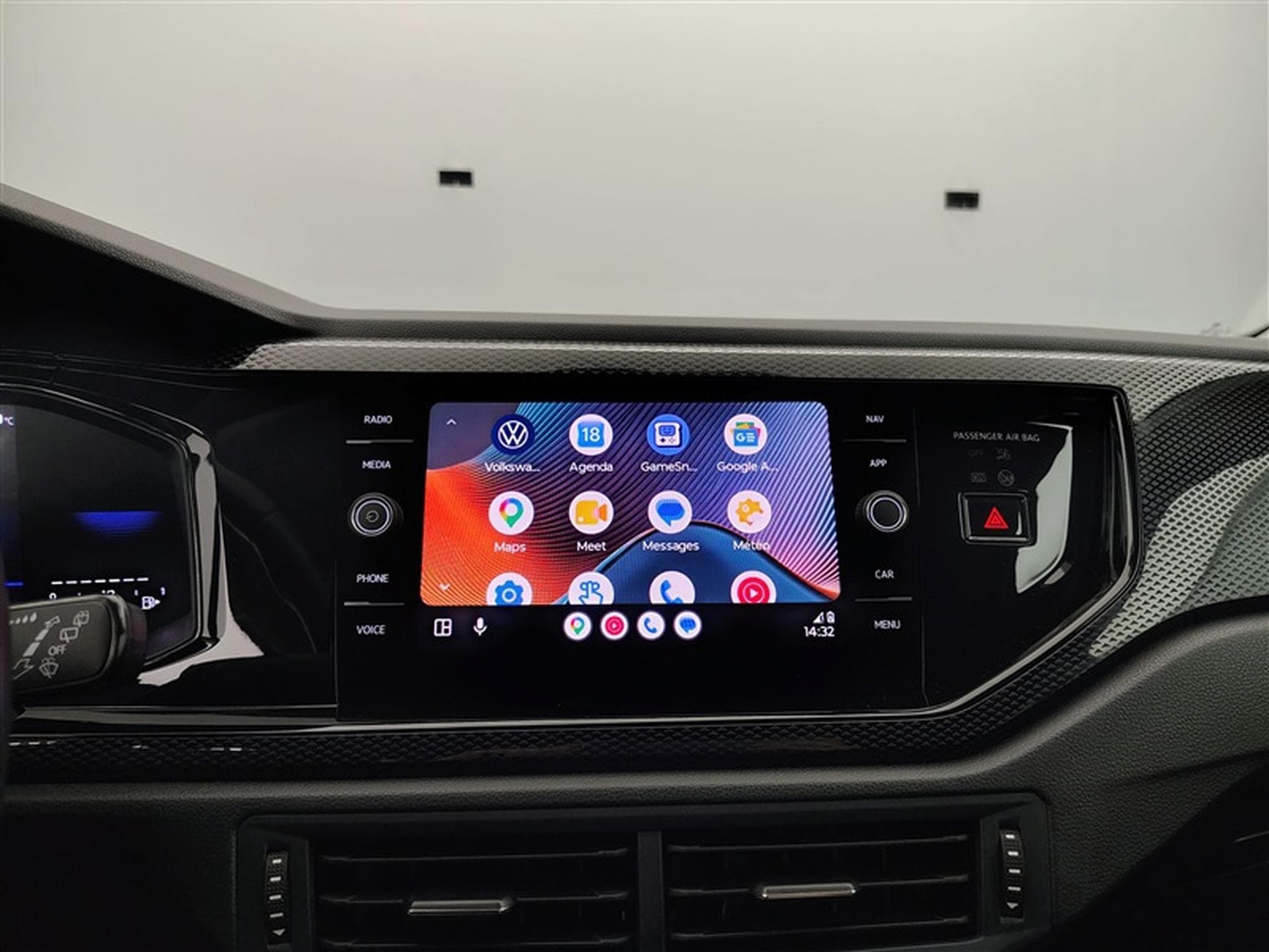 VW Taigo 1.0 TSI 95cv Style CARPLAY / FULL LED / CAMERA / JA 17" (2025) - Foto 20