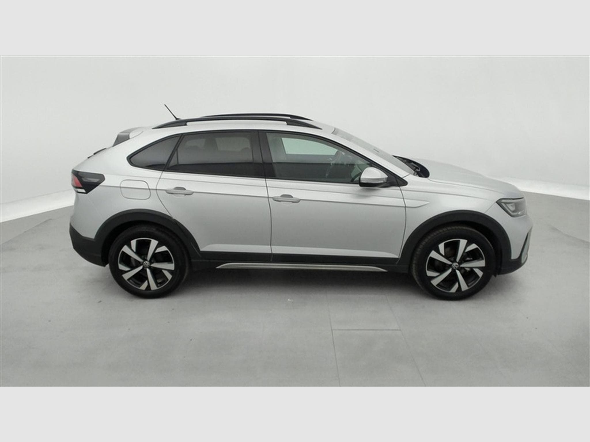 VW Taigo 1.0 TSI 95cv Style CARPLAY / FULL LED / CAMERA / JA 17" (2025) - Foto 24