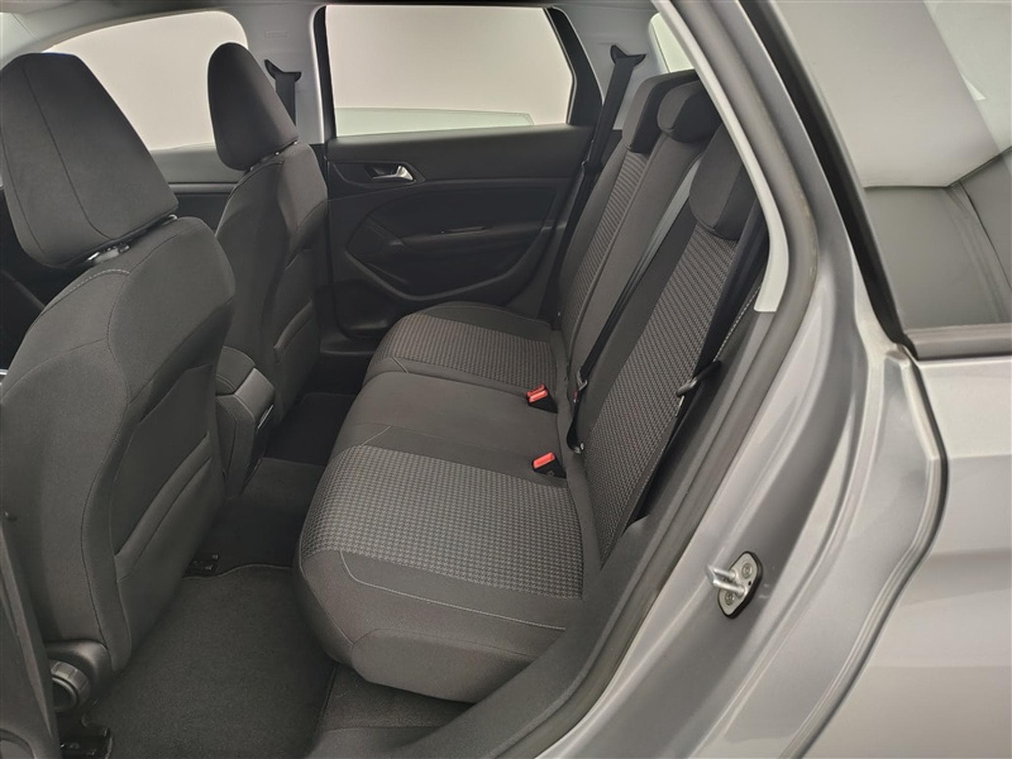 Peugeot 308 SW 1.2 PureTech Active Pack EAT8/NAVI/LED/JA16/PDC (2021) - Foto 13