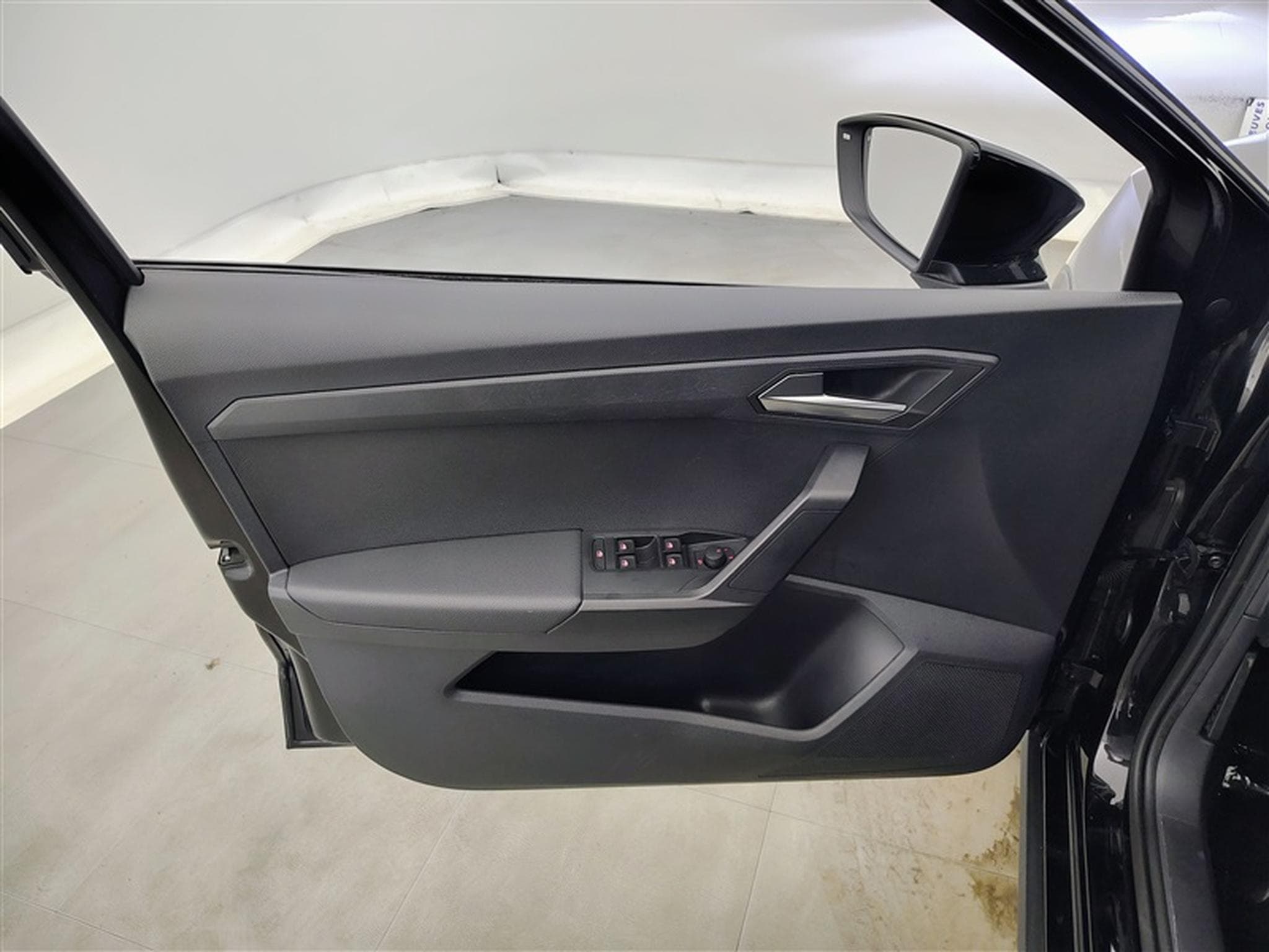Seat Arona 1.0 TSI Style (2022) - Foto 17