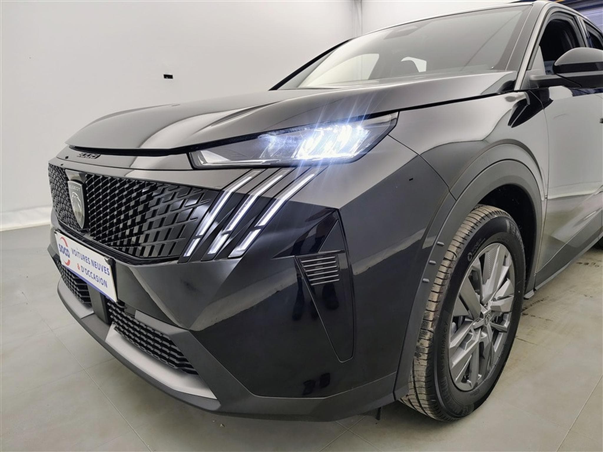 Peugeot 3008 1.2 Hybrid 145cv e-DCS6 Allure NAVI / FULL LED / CAMERA (2026) - Foto 15