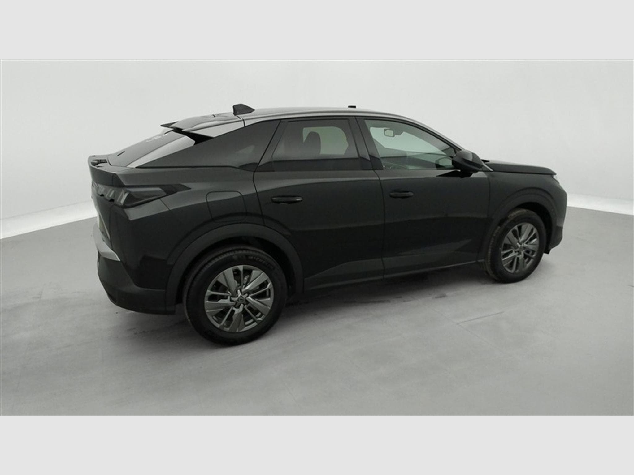 Peugeot 3008 1.2 Hybrid 145cv e-DCS6 Allure NAVI / FULL LED / CAMERA (2026) - Foto 25