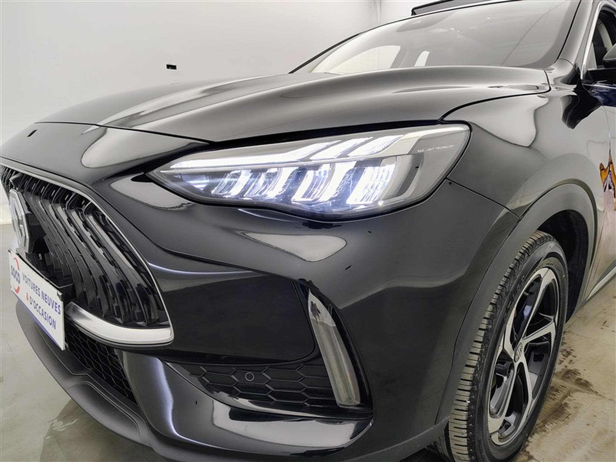 MG HS 1.5 T-GDi 162cv Luxury CUIR/NAVI/FULL LED/TOIT PANO/CAM (2023) - Foto 15