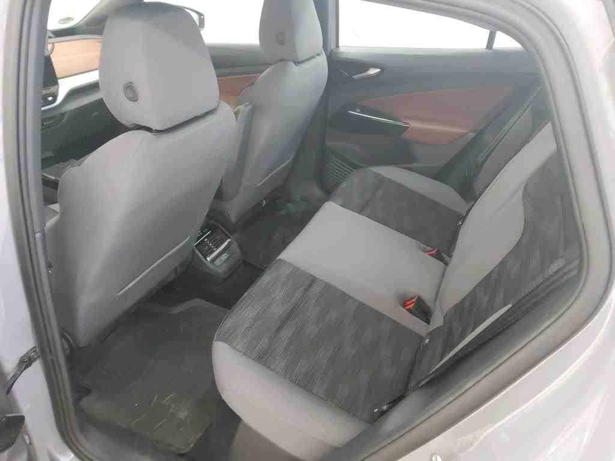 VW ID.5 Pro (2023) - Foto 8