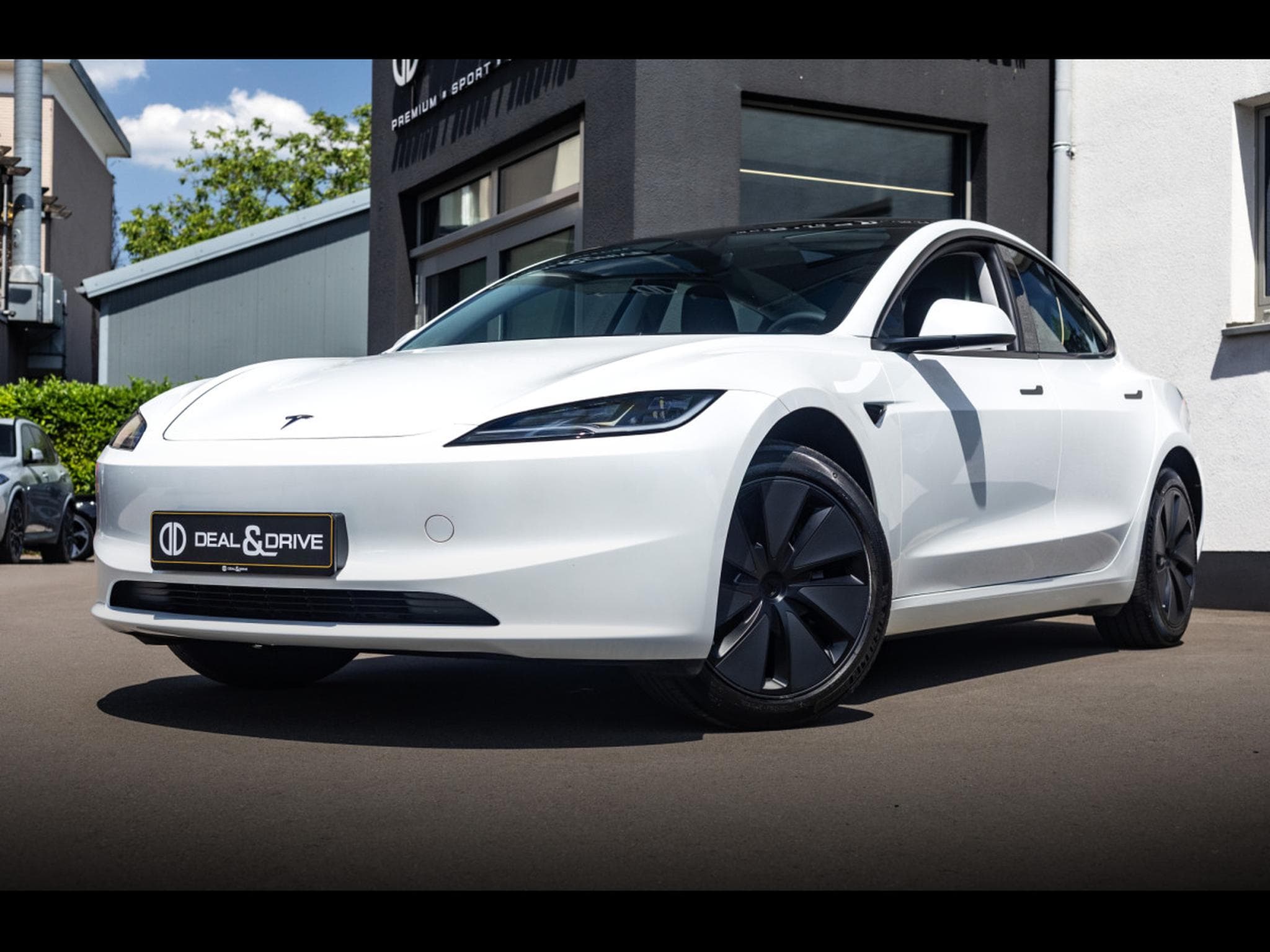 Tesla Model 3 HIGHLAND RWD - AUTOPILOT (2024) - Photo 1