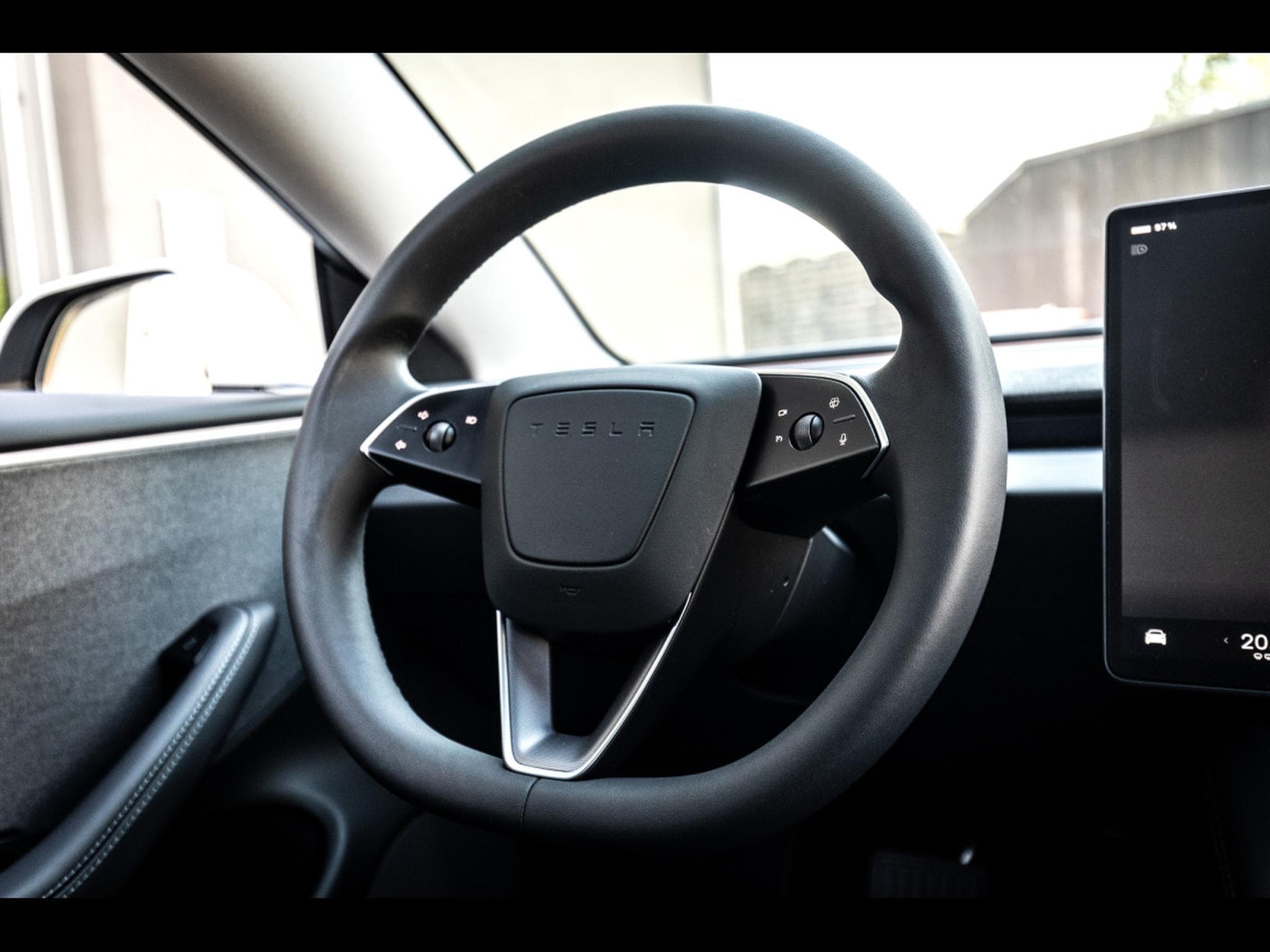 Tesla Model 3 HIGHLAND RWD - AUTOPILOT (2024) - Photo 19