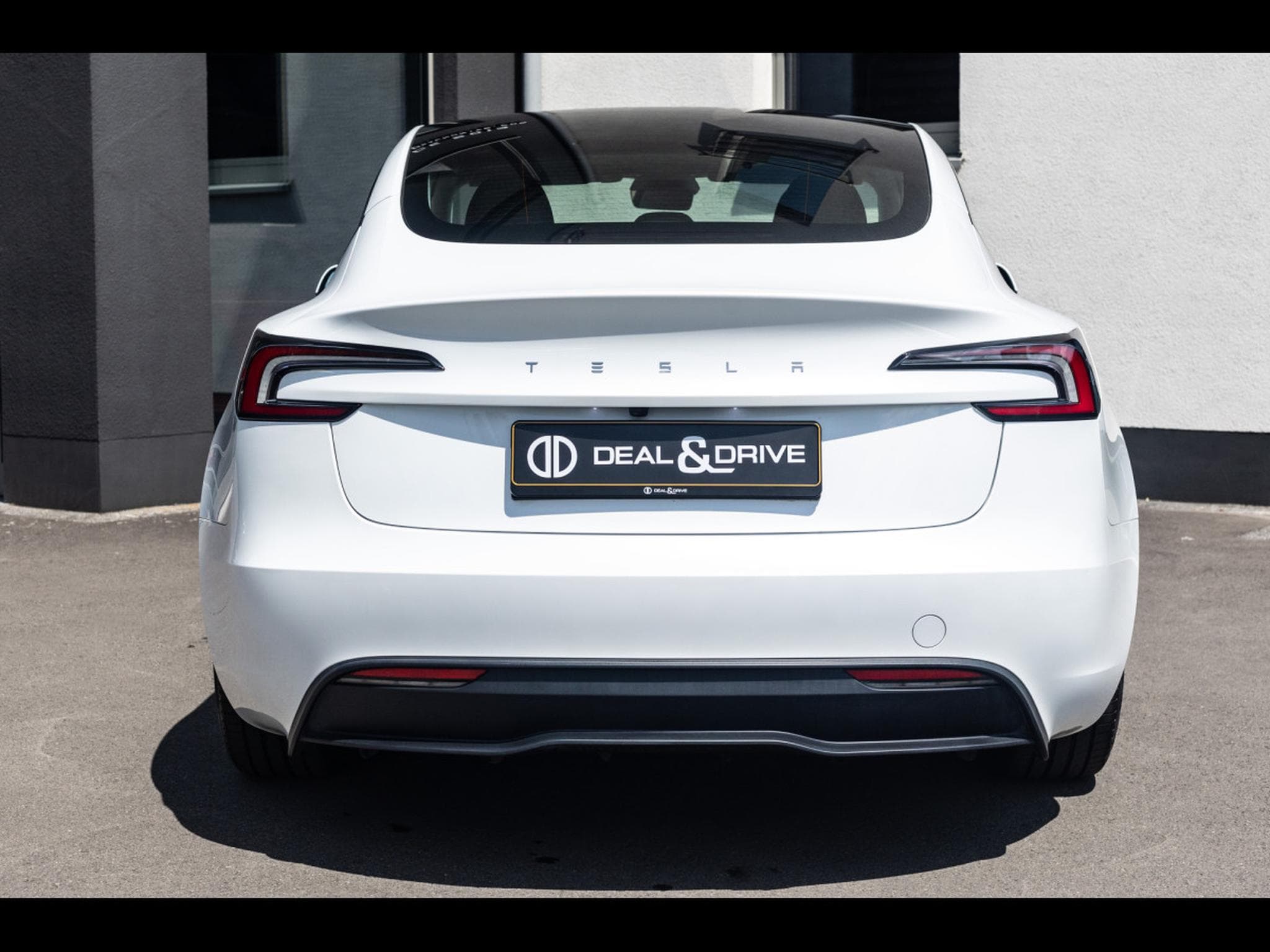 Tesla Model 3 HIGHLAND RWD - AUTOPILOT (2024) - Photo 4