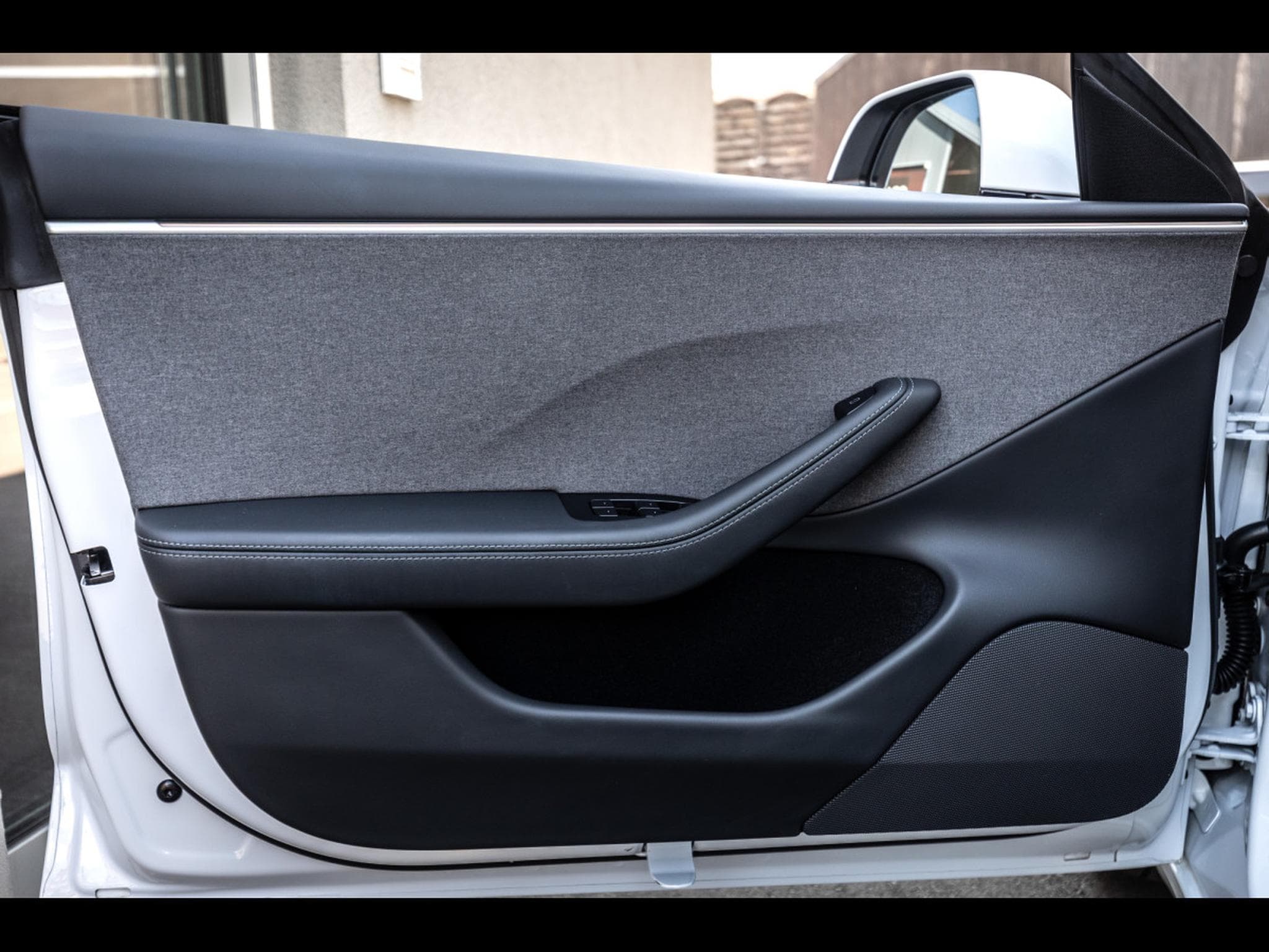 Tesla Model 3 HIGHLAND RWD - AUTOPILOT (2024) - Photo 9