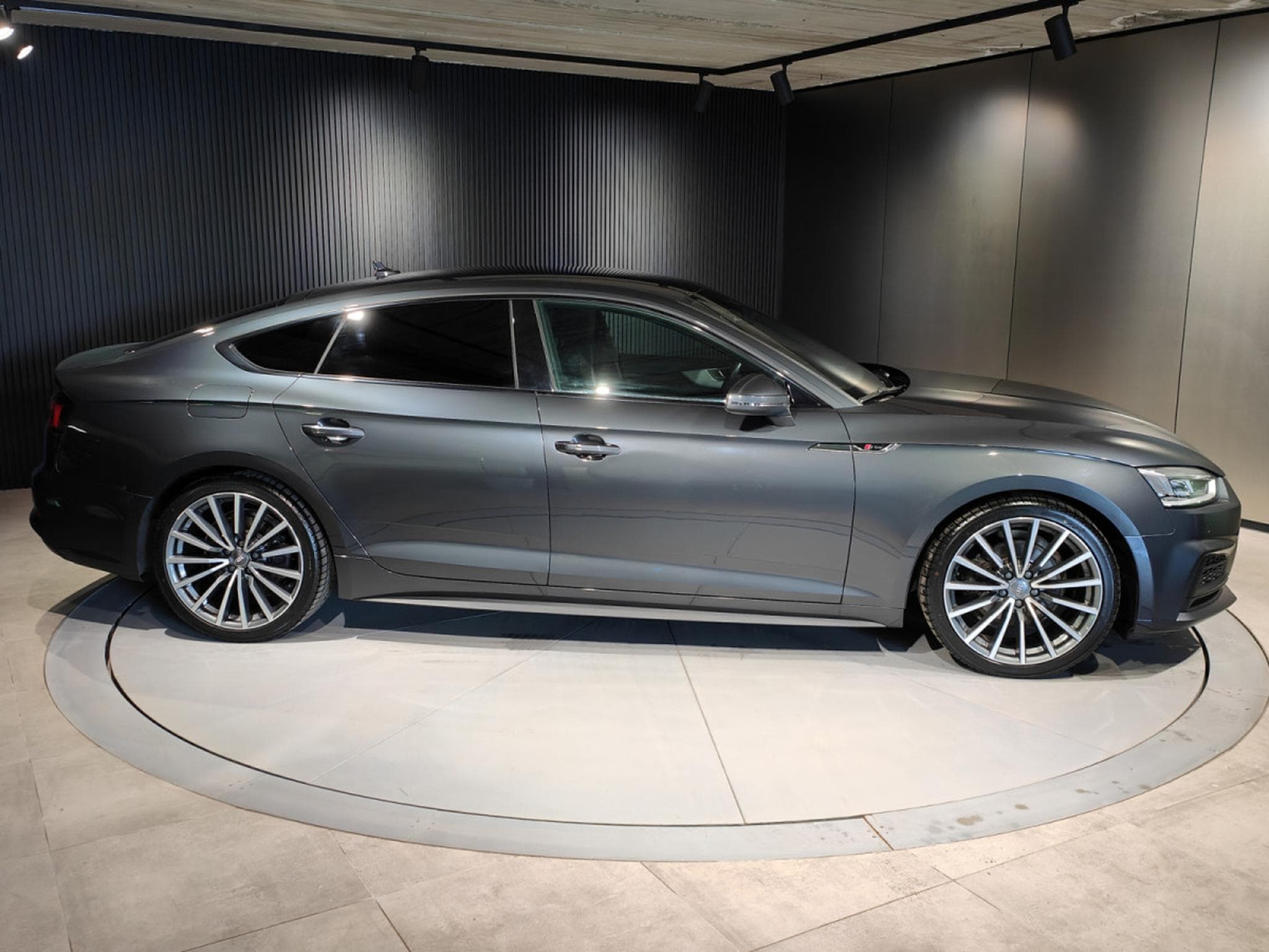 Audi A5 SPORTBACK 35 TDI S-TRONIC S-LINE CUIR GPS BLUETOOTH (2018) - Photo 2