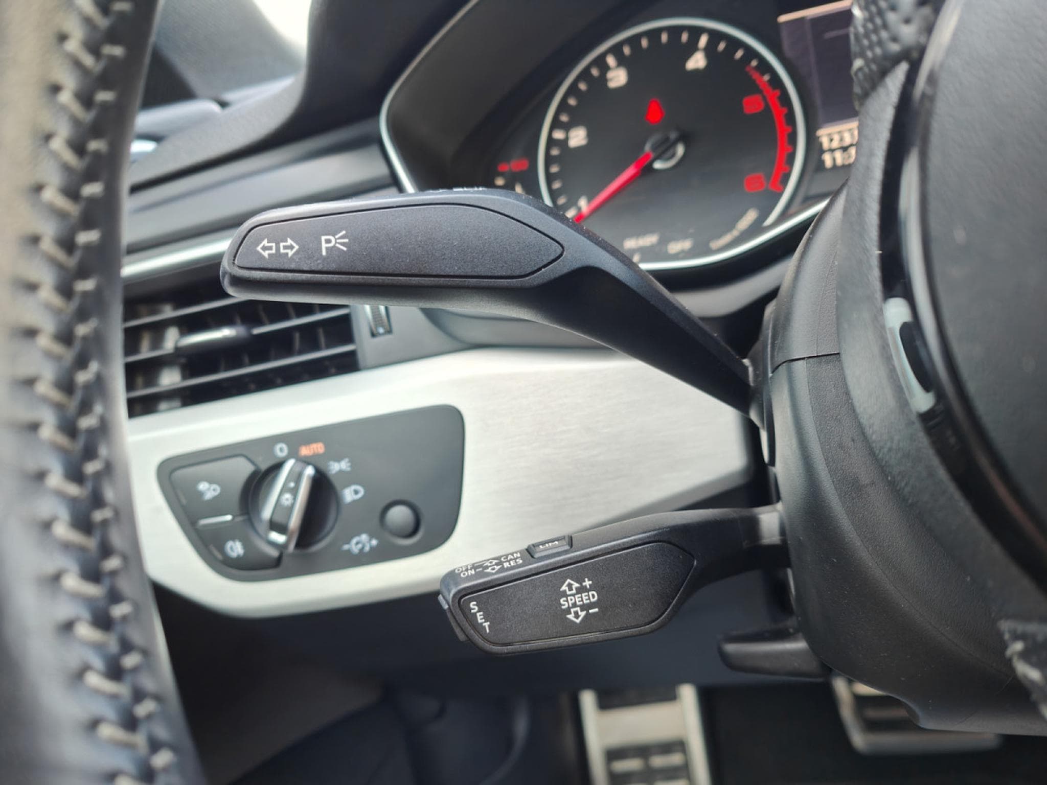 Audi A5 SPORTBACK 35 TDI S-TRONIC S-LINE CUIR GPS BLUETOOTH (2018) - Photo 20