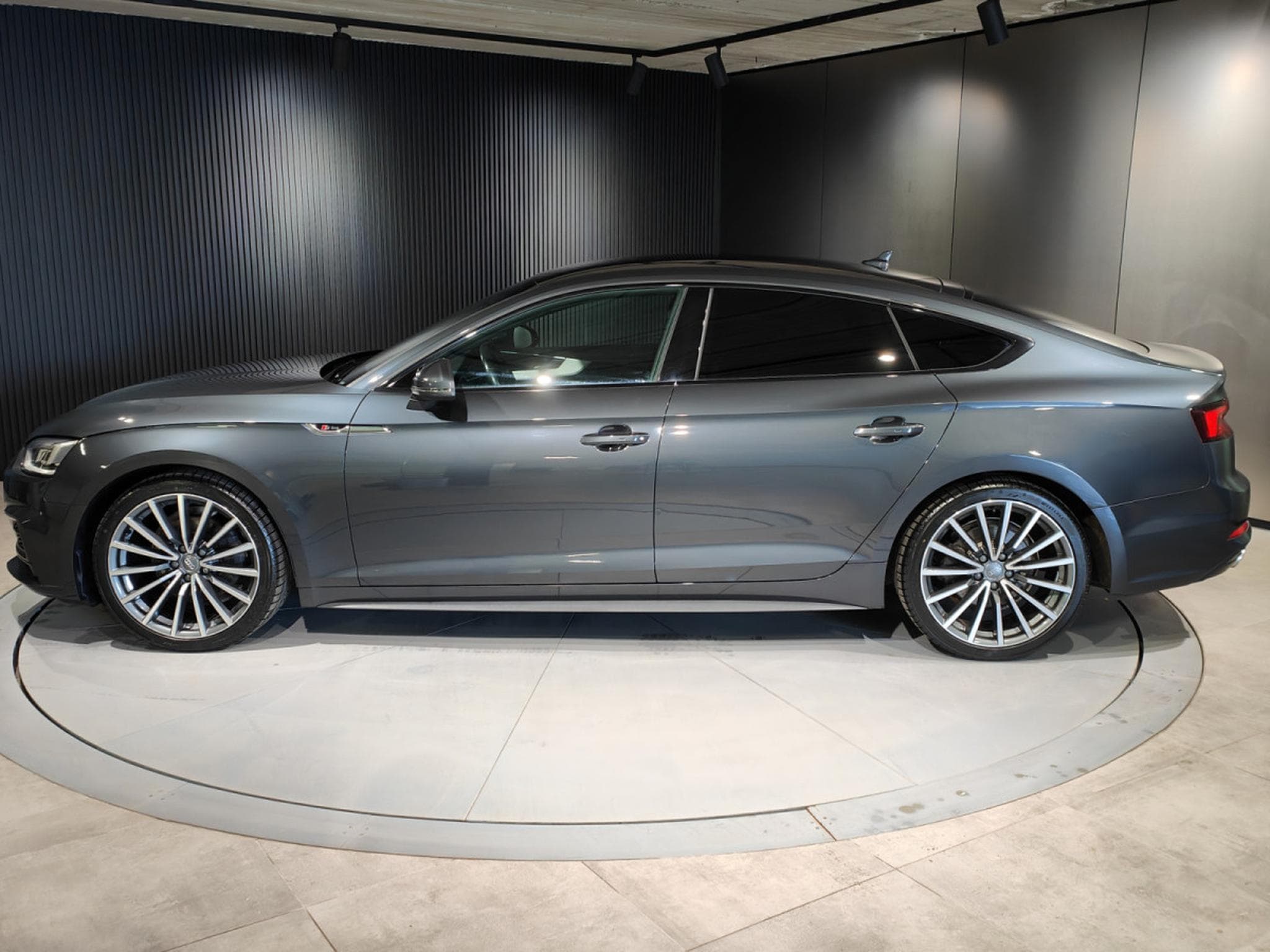 Audi A5 SPORTBACK 35 TDI S-TRONIC S-LINE CUIR GPS BLUETOOTH (2018) - Photo 5