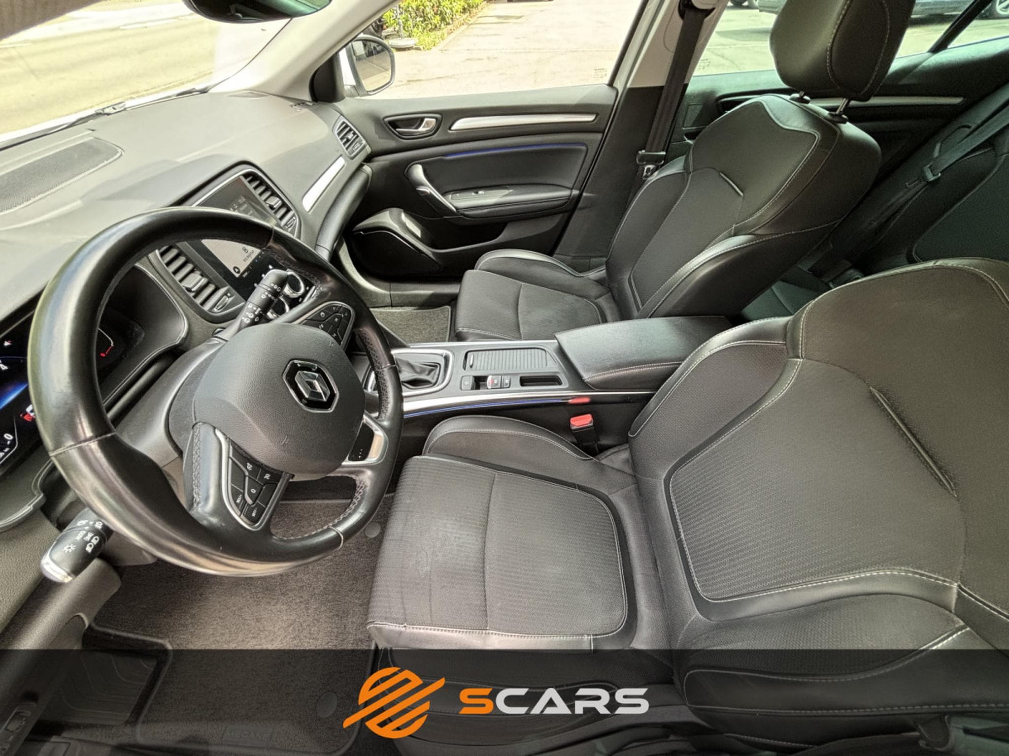 Renault Megane 1.5dCi 116cv Automatique (2020) - Foto 12