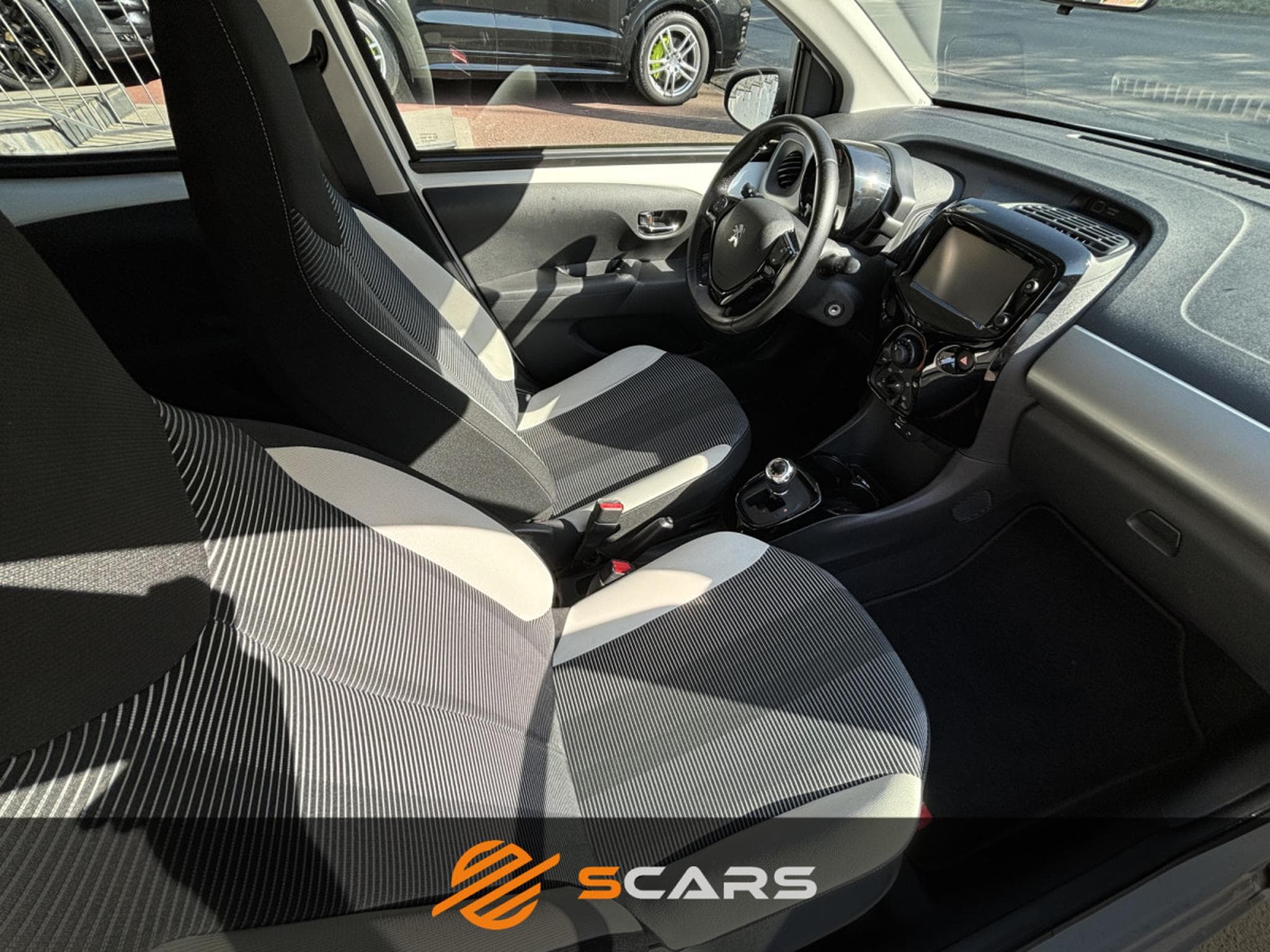 Peugeot 108 Cabrio Automatique 69cv (2017) - Foto 12