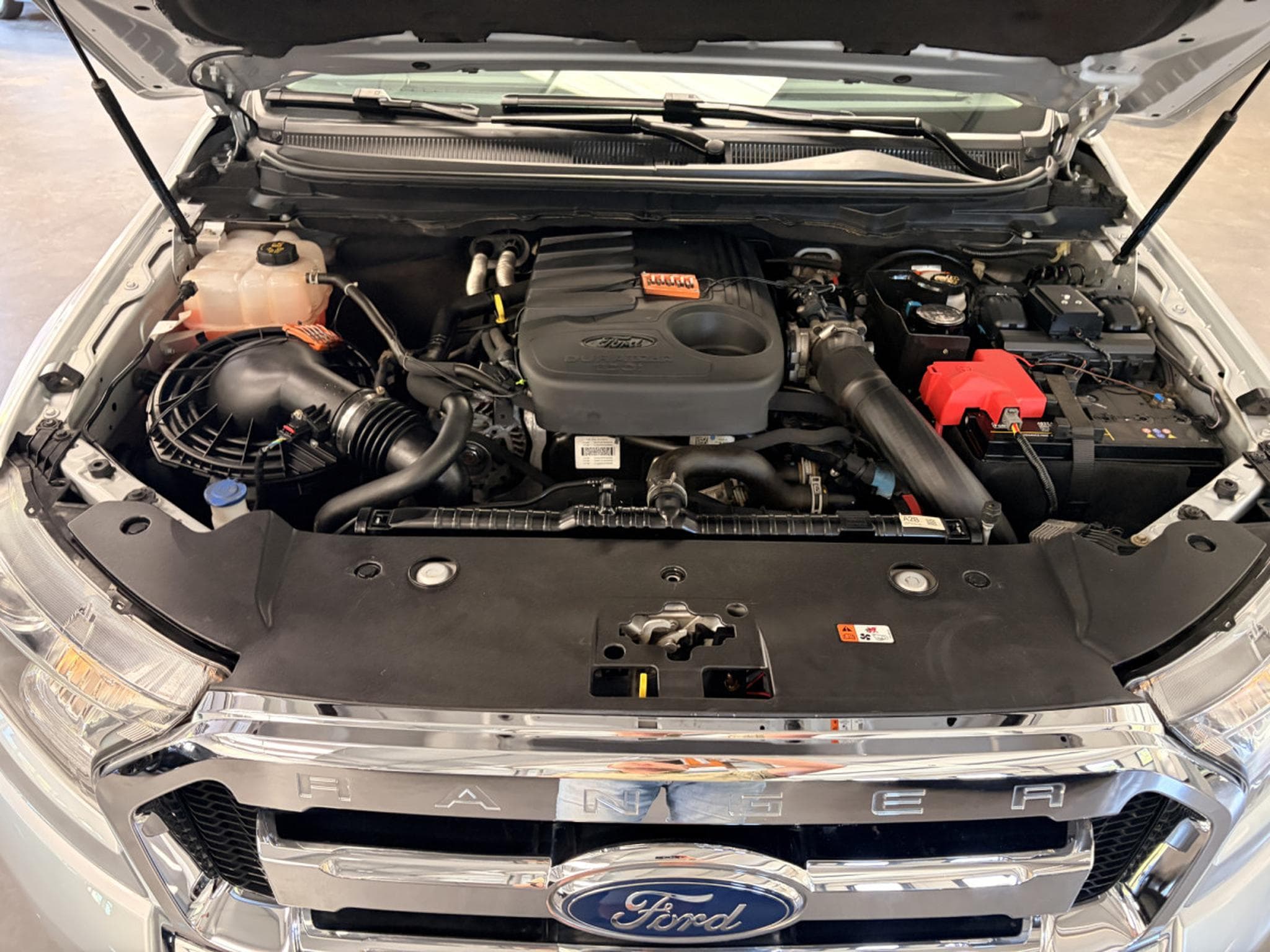 Ford Ranger 200HP 4X4 (2018) - Foto 10
