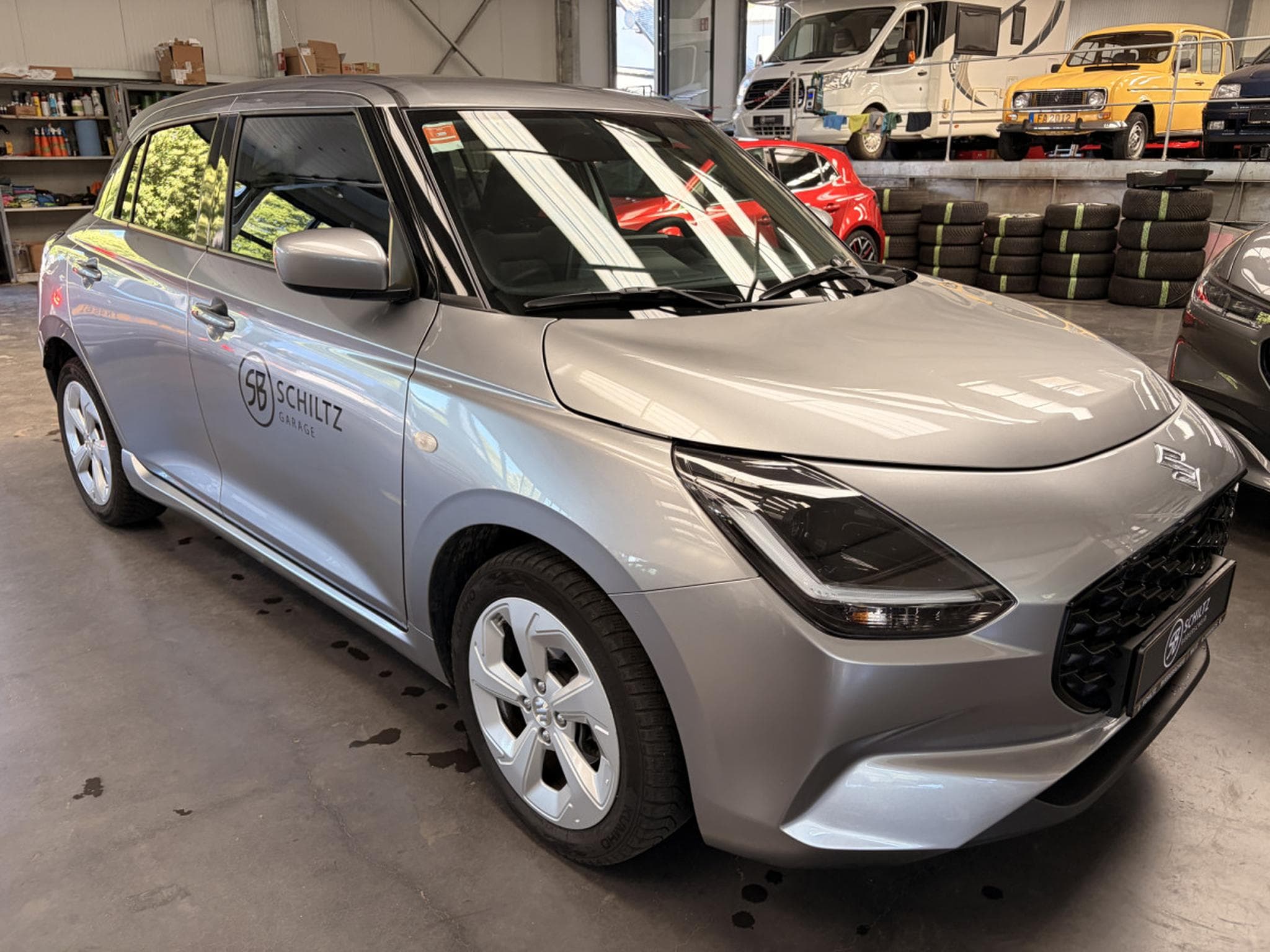 Suzuki Swift 1.2 GL+ MildHybrid Automatique (2025) - Foto 1