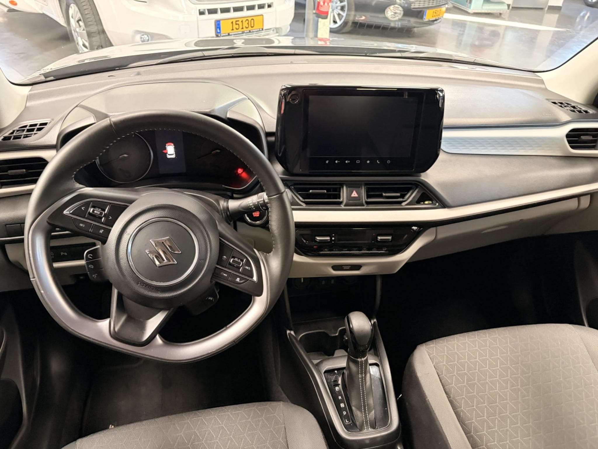 Suzuki Swift 1.2 GL+ MildHybrid Automatique (2025) - Foto 10