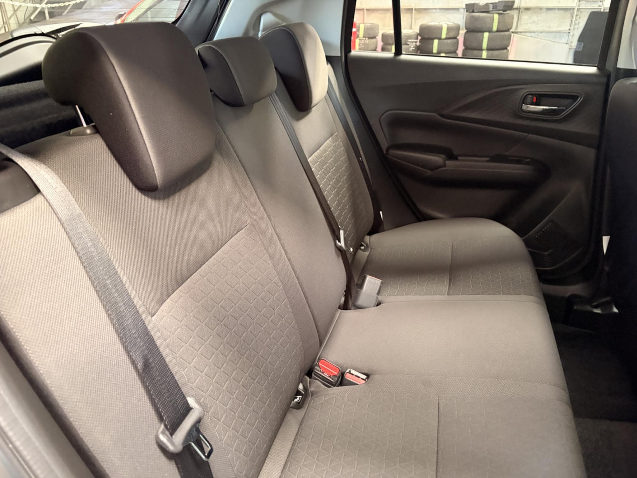 Suzuki Swift 1.2 GL+ MildHybrid Automatique (2025) - Foto 13
