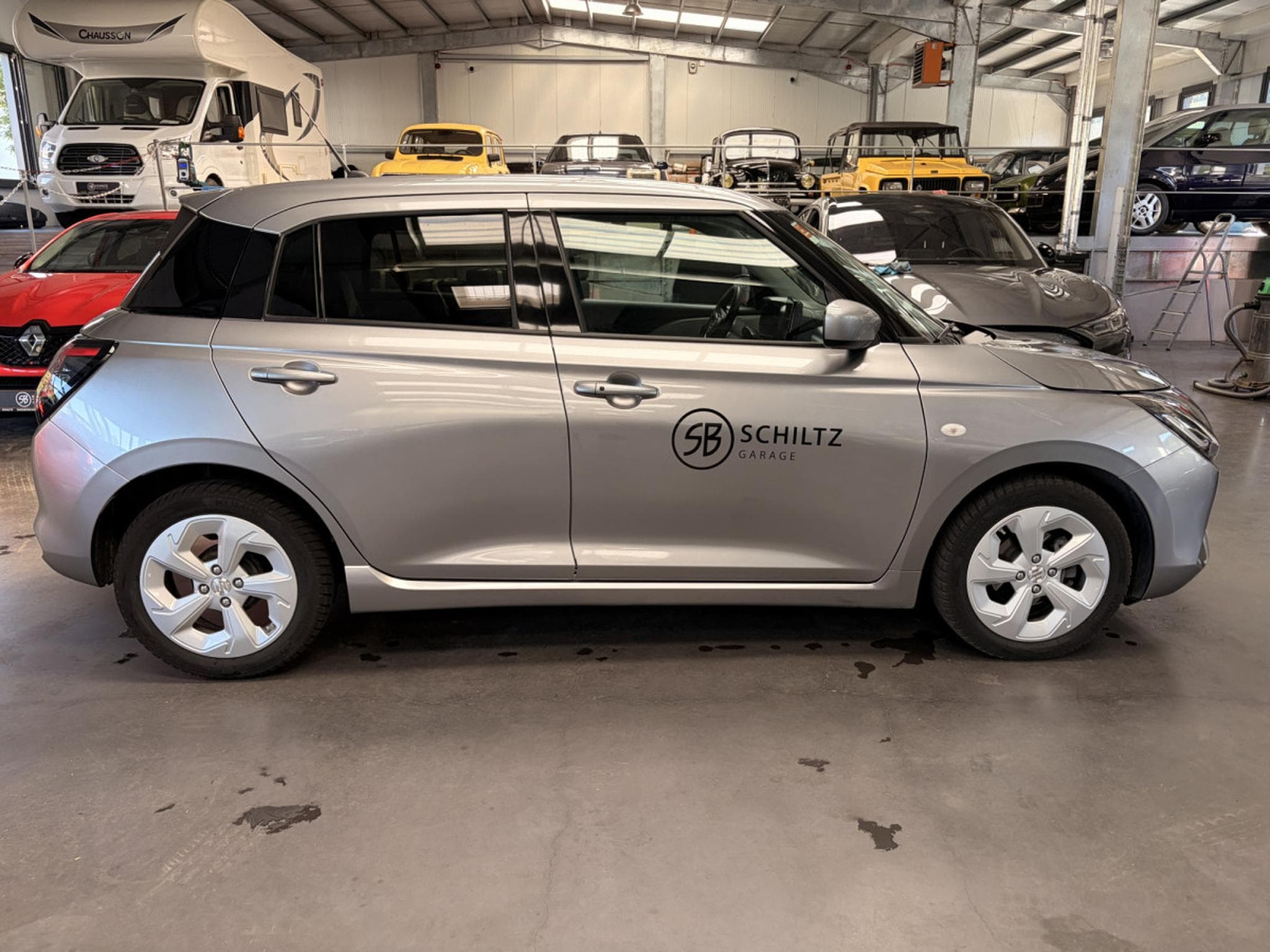 Suzuki Swift 1.2 GL+ MildHybrid Automatique (2025) - Foto 2