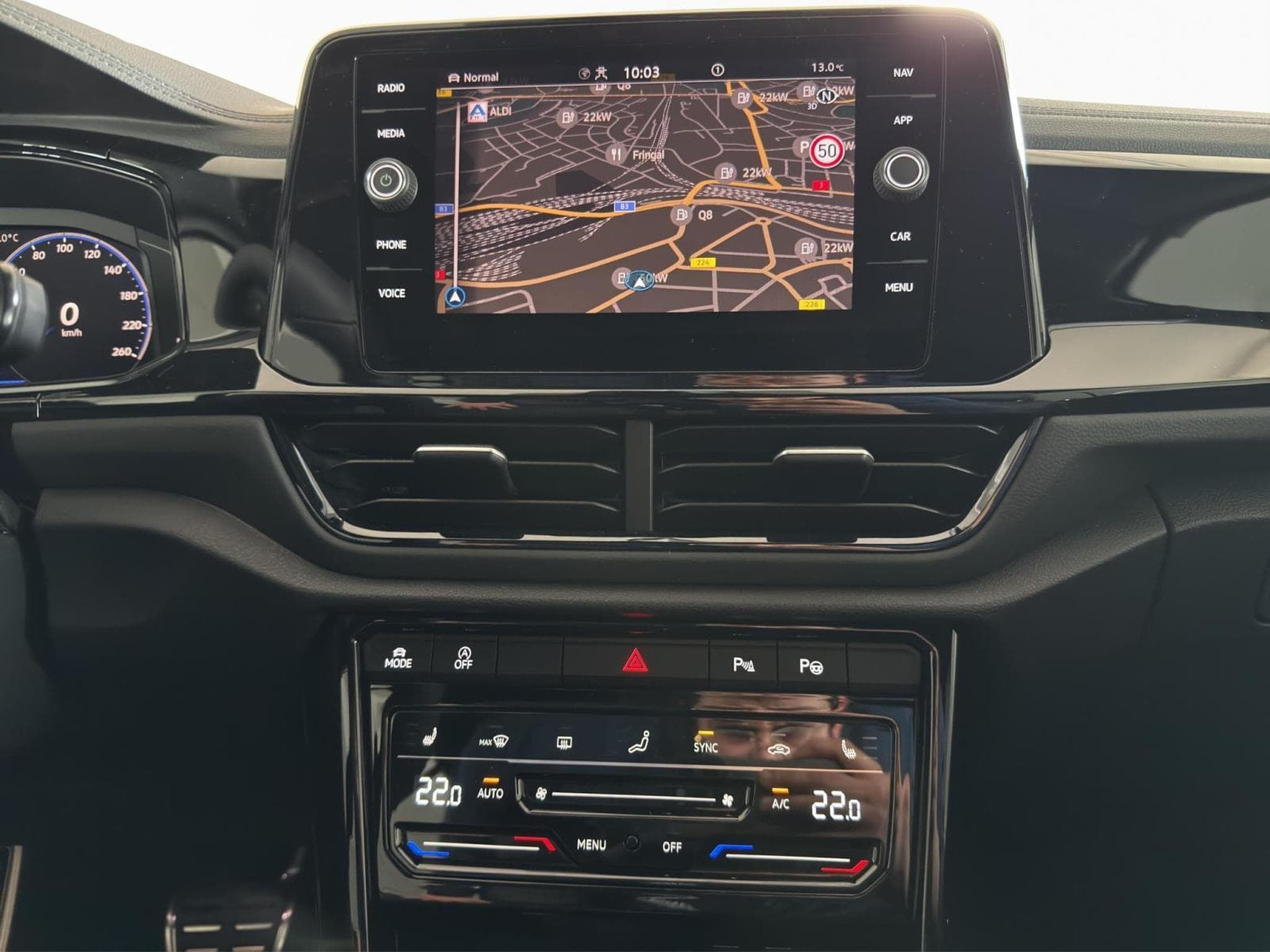VW T-Roc R-LINE (2026) - Photo 13