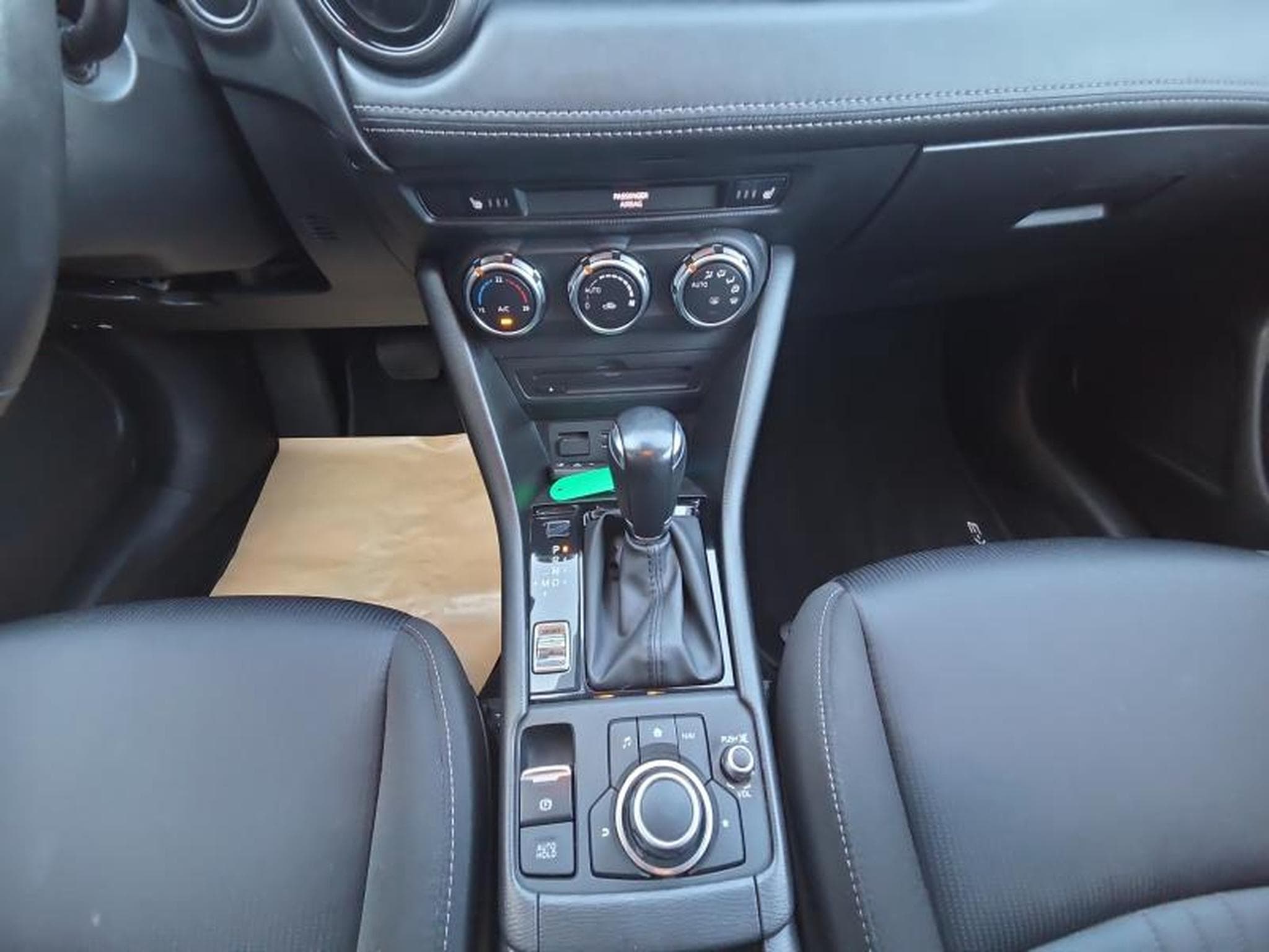 Mazda CX-3 Essence (2019) - Photo 13