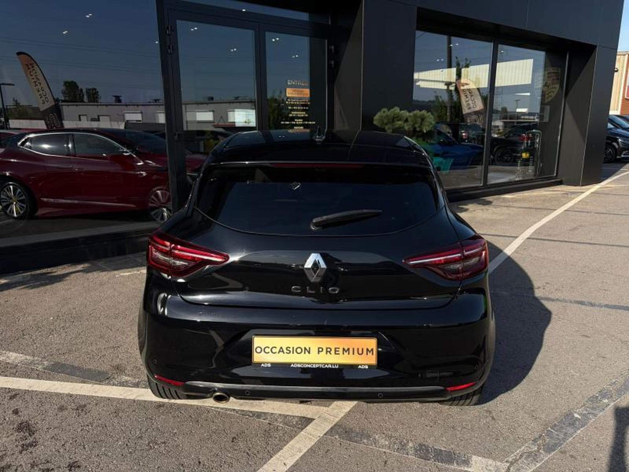 Renault Clio V Initiale Paris TCE 130 (2020) - Photo 15