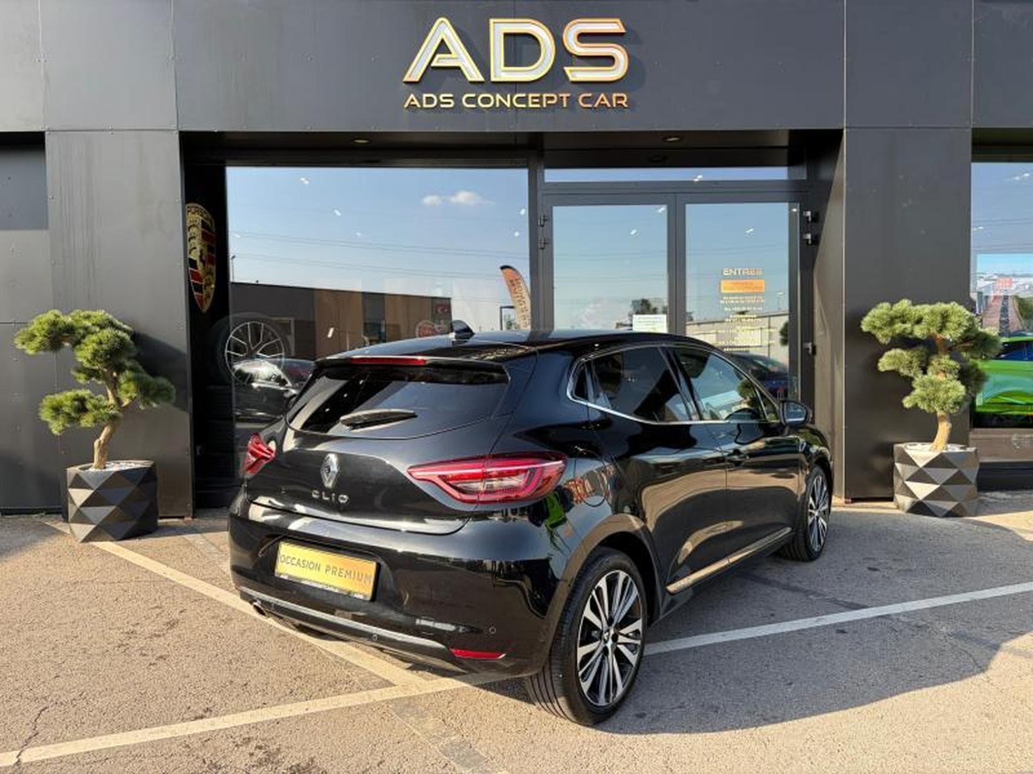 Renault Clio V Initiale Paris TCE 130 (2020) - Photo 3