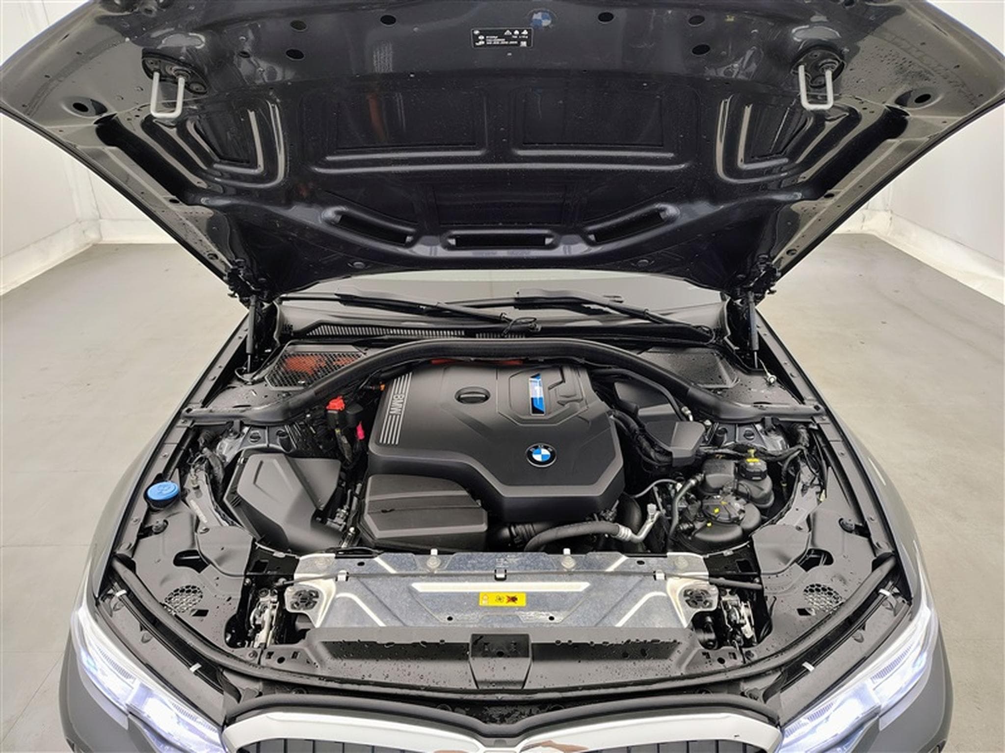 BMW 330 e XDrive PHEV PACK M NAV/CARPLAY/CAM/CUIR/PANO/LASER LED/HUD (2022) - Foto 21