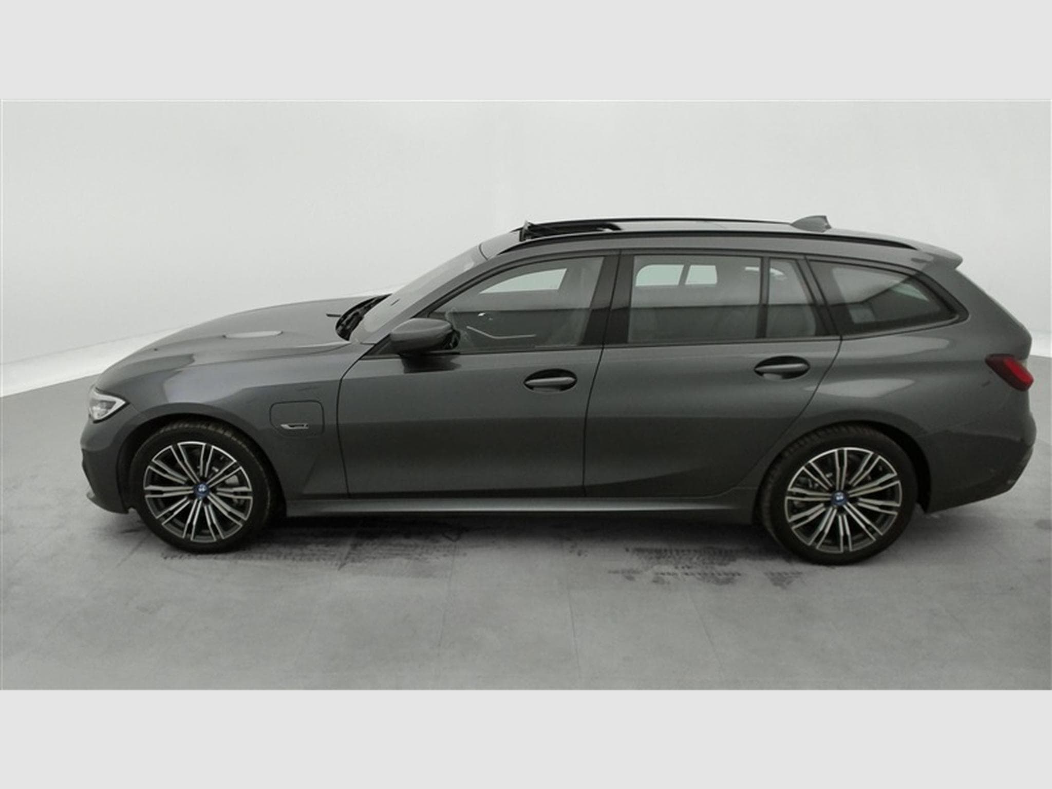 BMW 330 e XDrive PHEV PACK M NAV/CARPLAY/CAM/CUIR/PANO/LASER LED/HUD (2022) - Foto 3