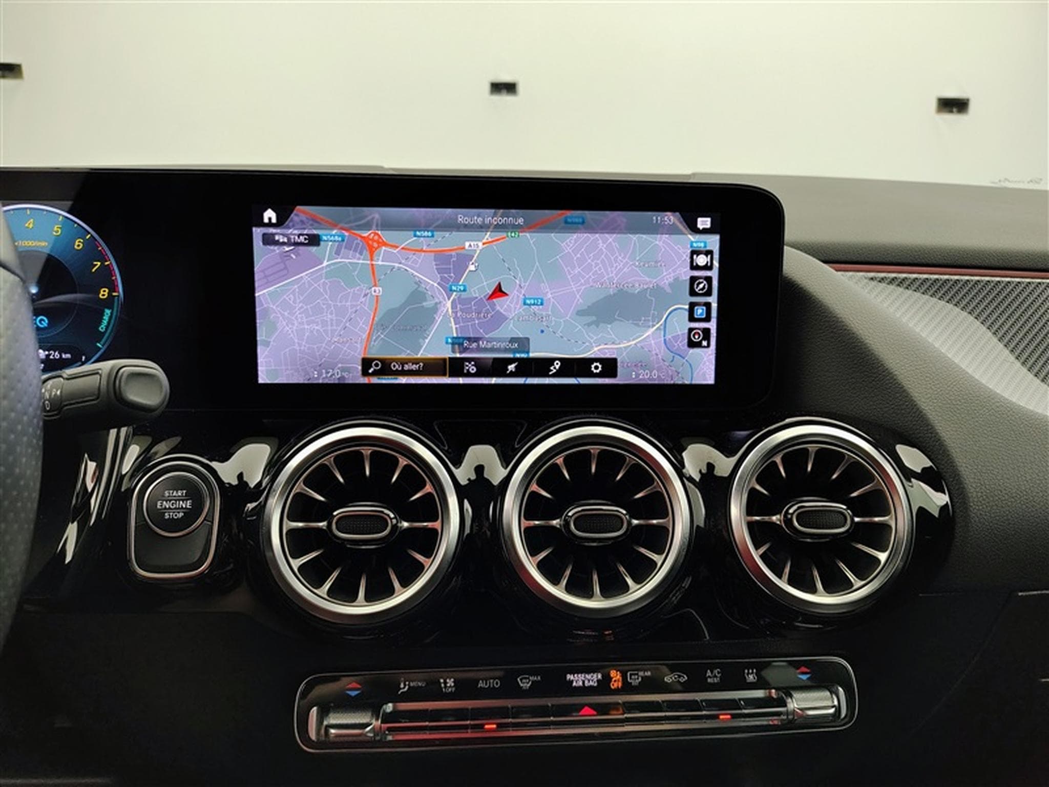 Mercedes GLA 250 e PHEV AMG LINE NAVI / FULL LED (2022) - Foto 11