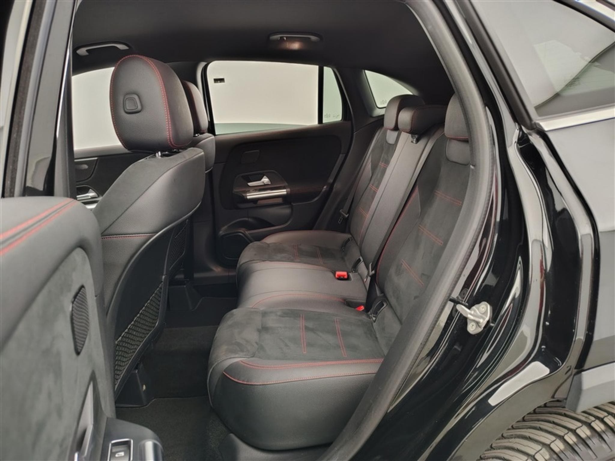 Mercedes GLA 250 e PHEV AMG LINE NAVI / FULL LED (2022) - Foto 13