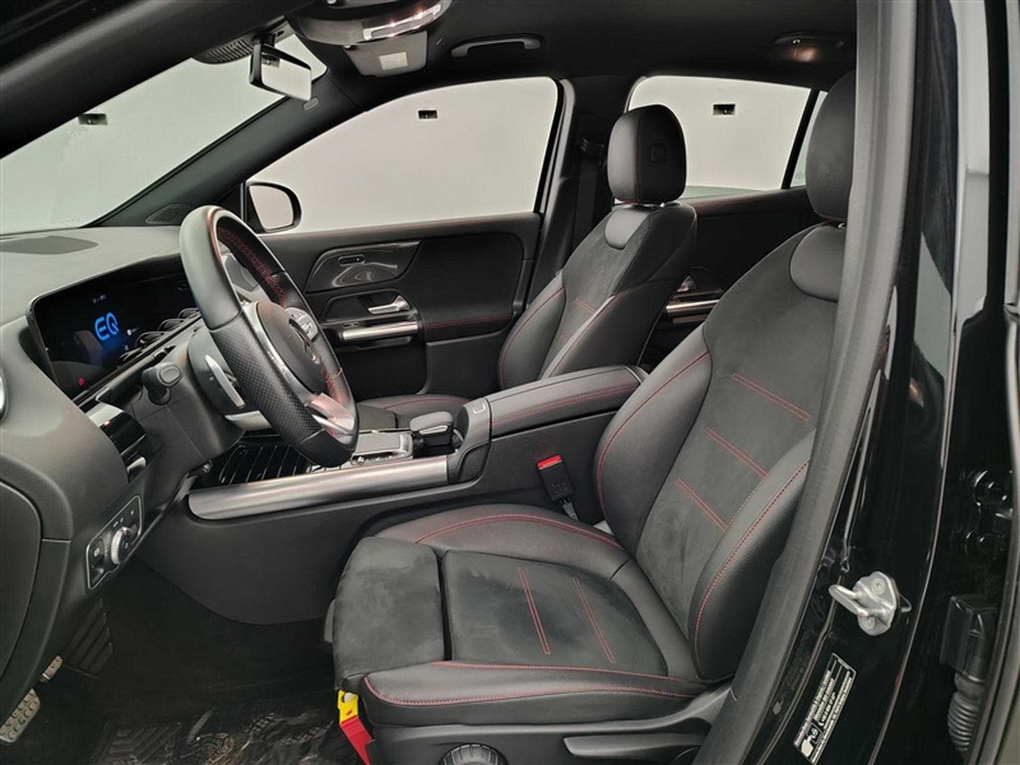 Mercedes GLA 250 e PHEV AMG LINE NAVI / FULL LED (2022) - Foto 7