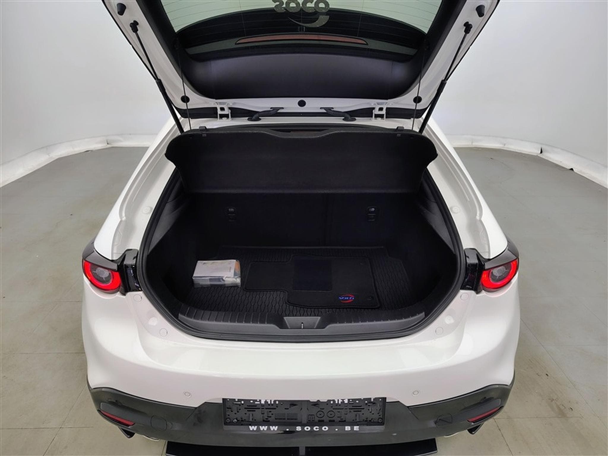 Mazda 3 SKYACTIV-X  HOMURA  2.0 AUTO Cuir/Siège élec. chauf./Navi... (2022) - Foto 14