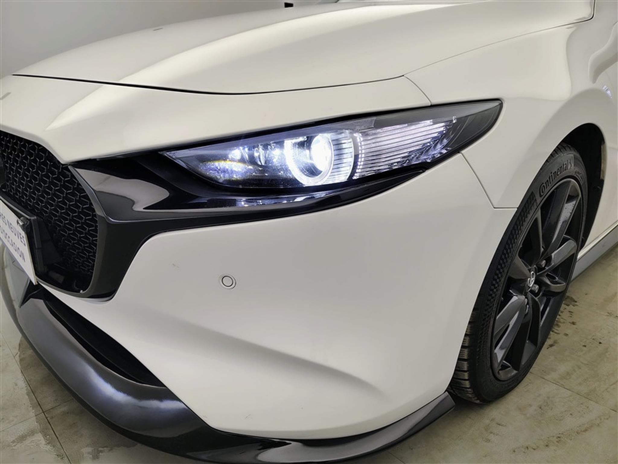 Mazda 3 SKYACTIV-X  HOMURA  2.0 AUTO Cuir/Siège élec. chauf./Navi... (2022) - Foto 15