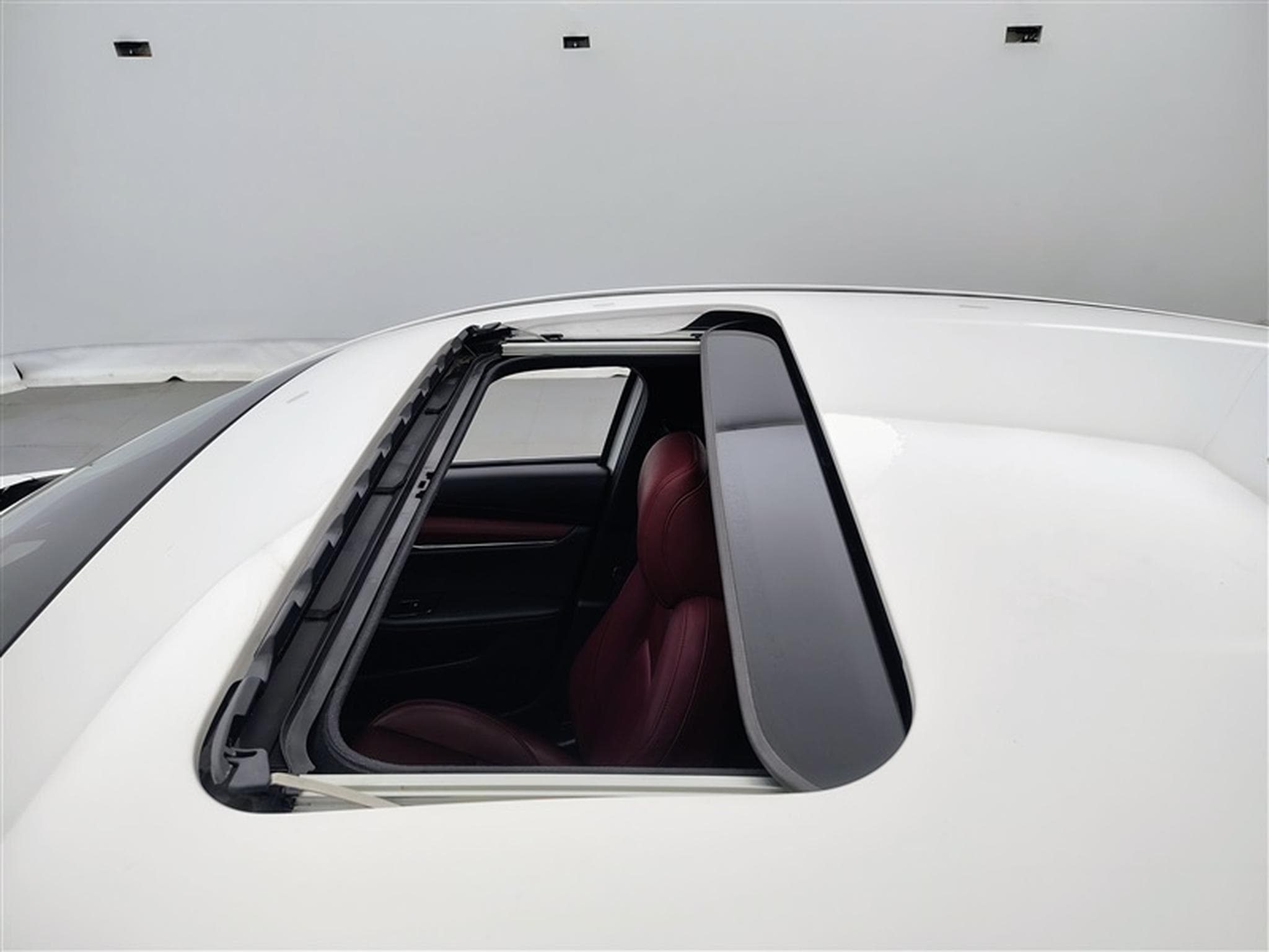 Mazda 3 SKYACTIV-X  HOMURA  2.0 AUTO Cuir/Siège élec. chauf./Navi... (2022) - Foto 19