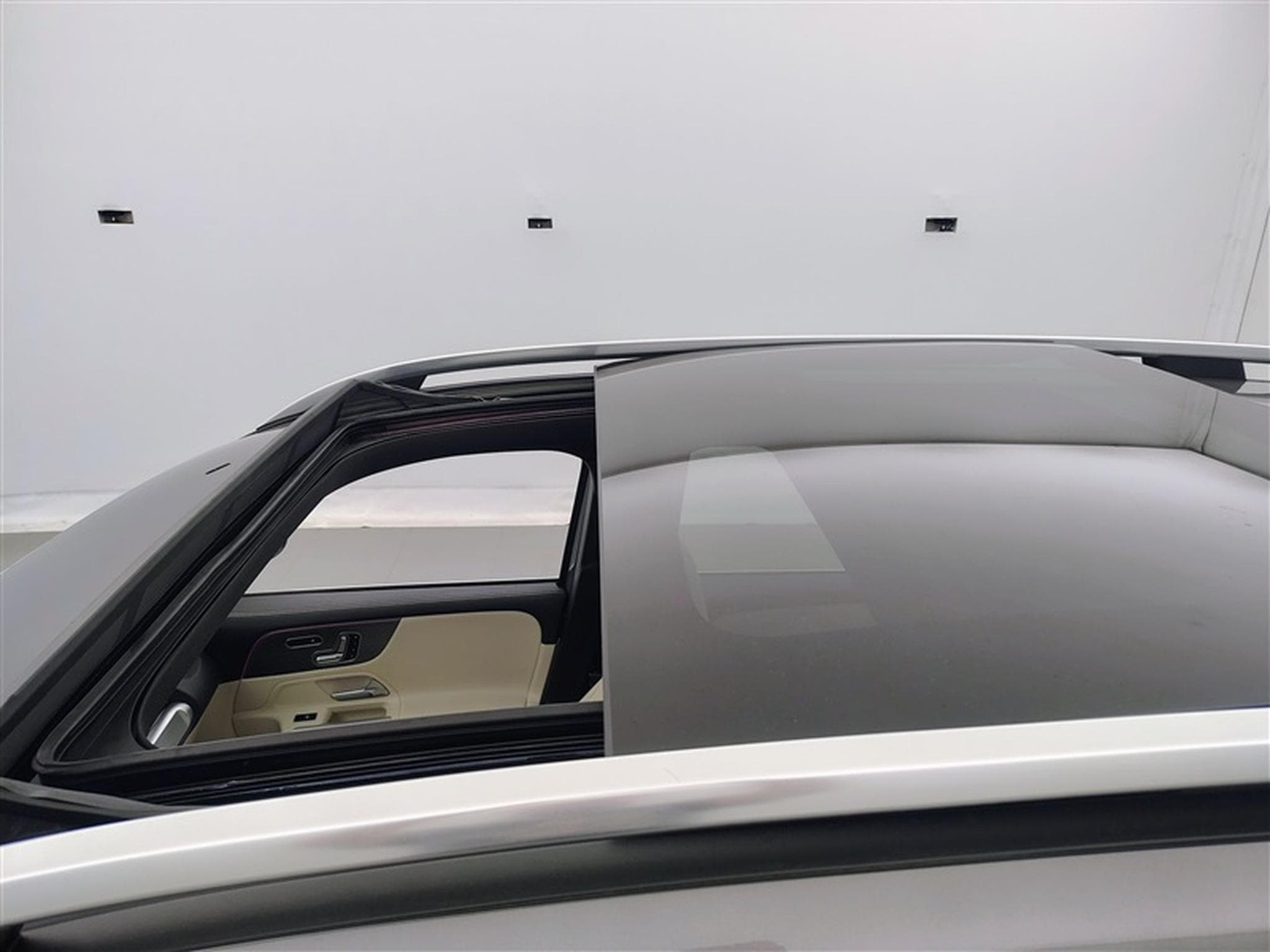 Mercedes GLB 180 d AUTOM. Luxury NAVI / CUIR SPORT / FULL LED (2022) - Foto 19