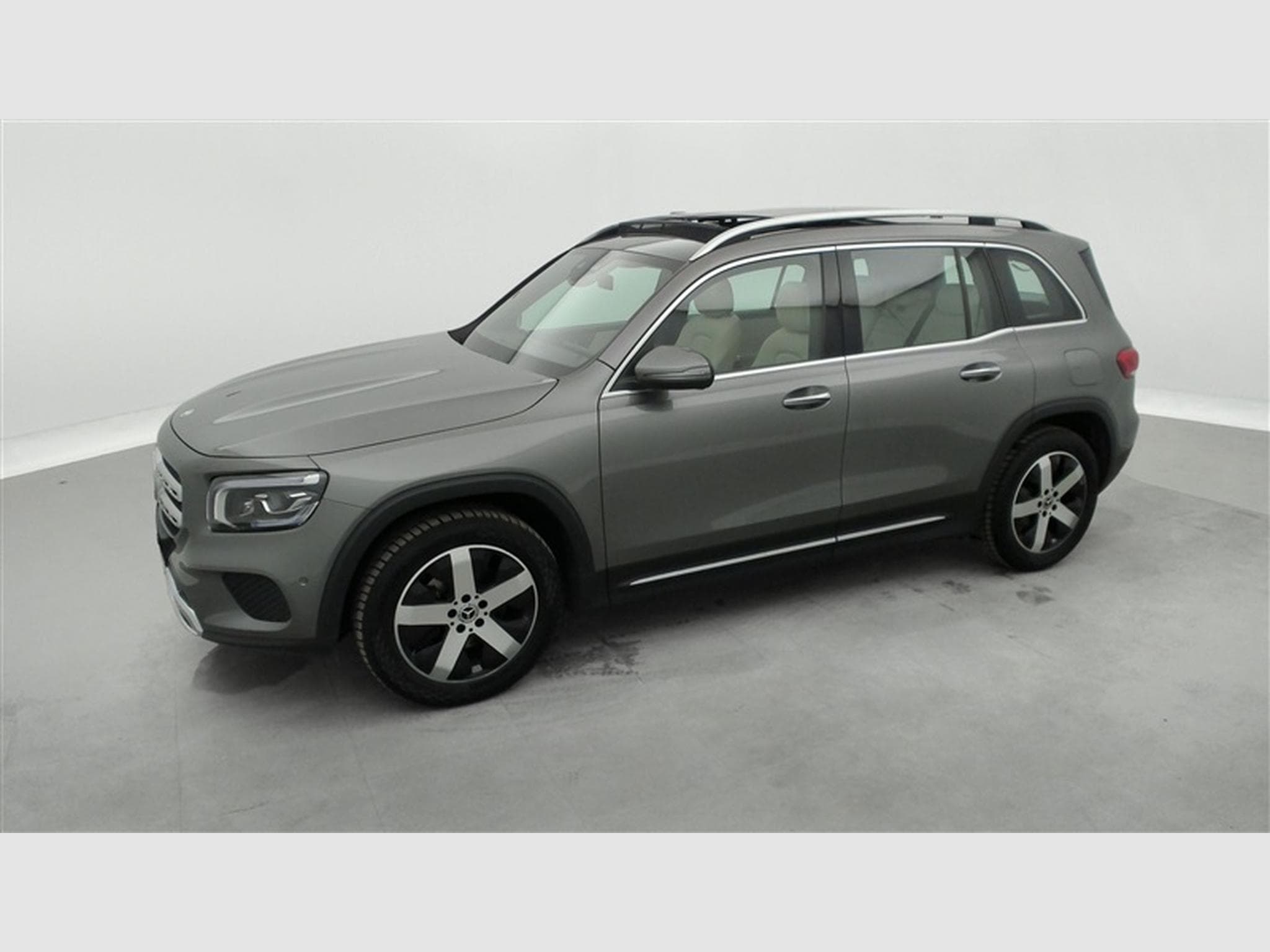 Mercedes GLB 180 d AUTOM. Luxury NAVI / CUIR SPORT / FULL LED (2022) - Foto 22