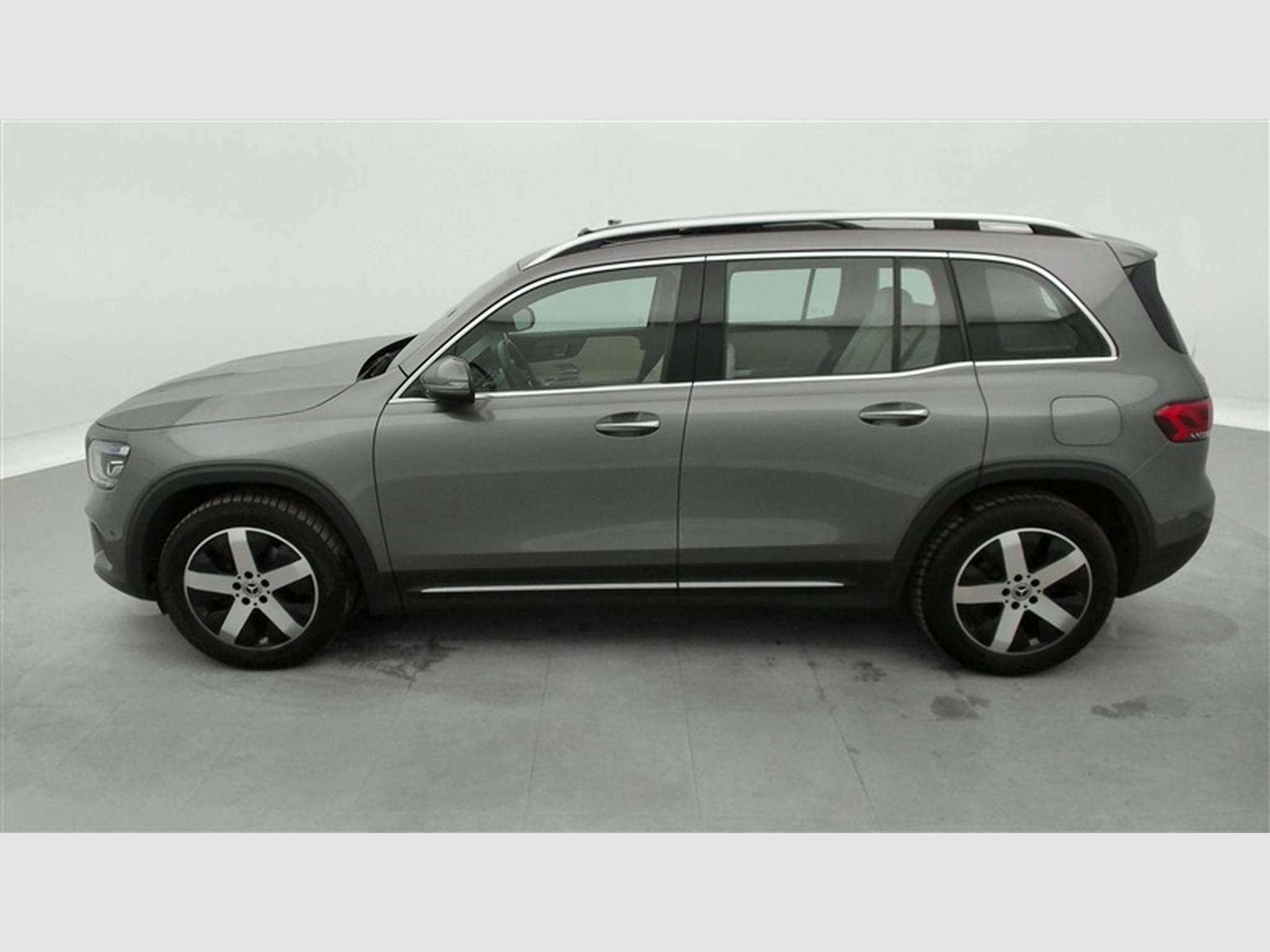 Mercedes GLB 180 d AUTOM. Luxury NAVI / CUIR SPORT / FULL LED (2022) - Foto 3