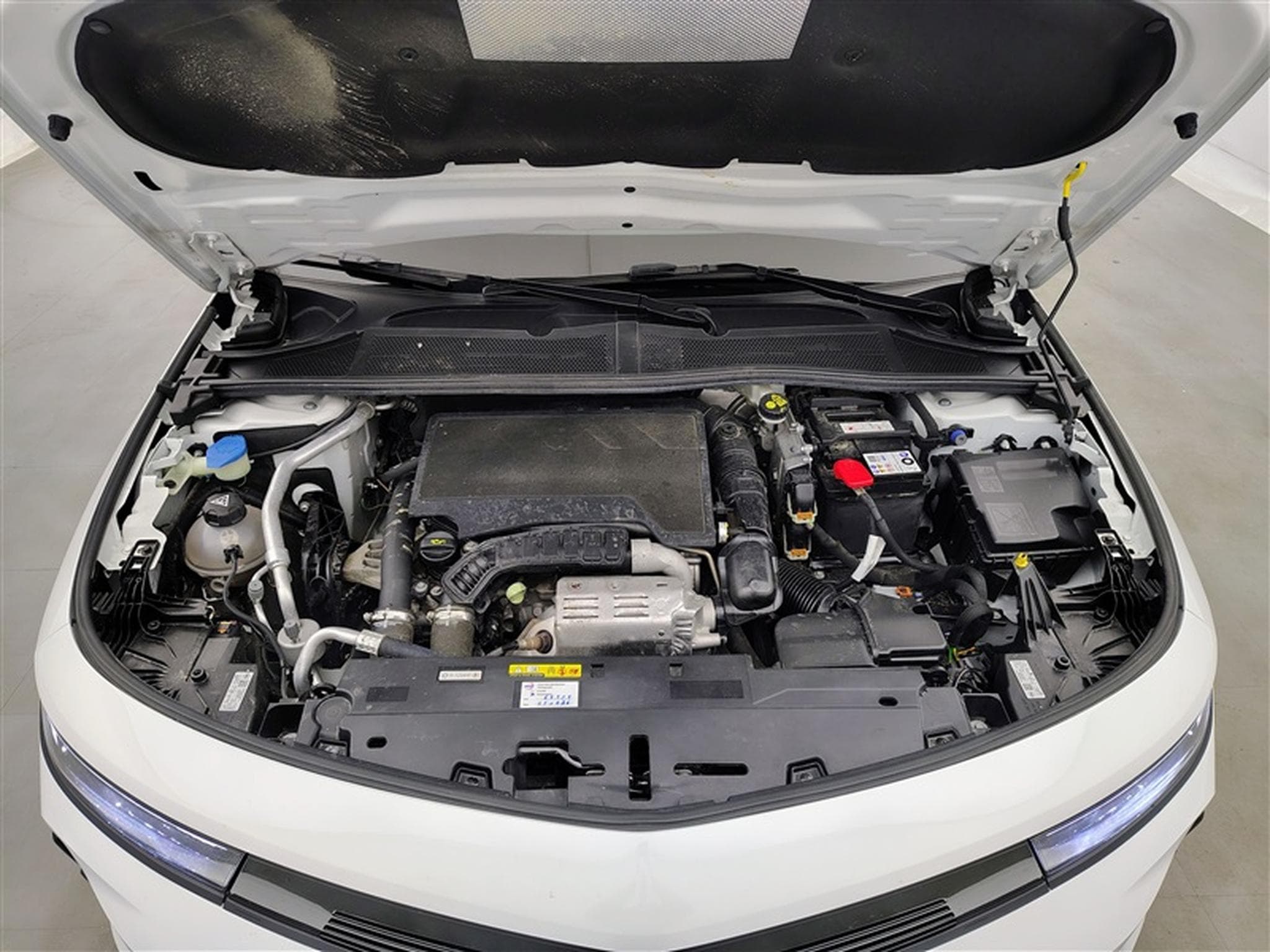 Opel Astra 1.2 Turbo GS Line S/S (EU6.4) (2022) - Photo 20