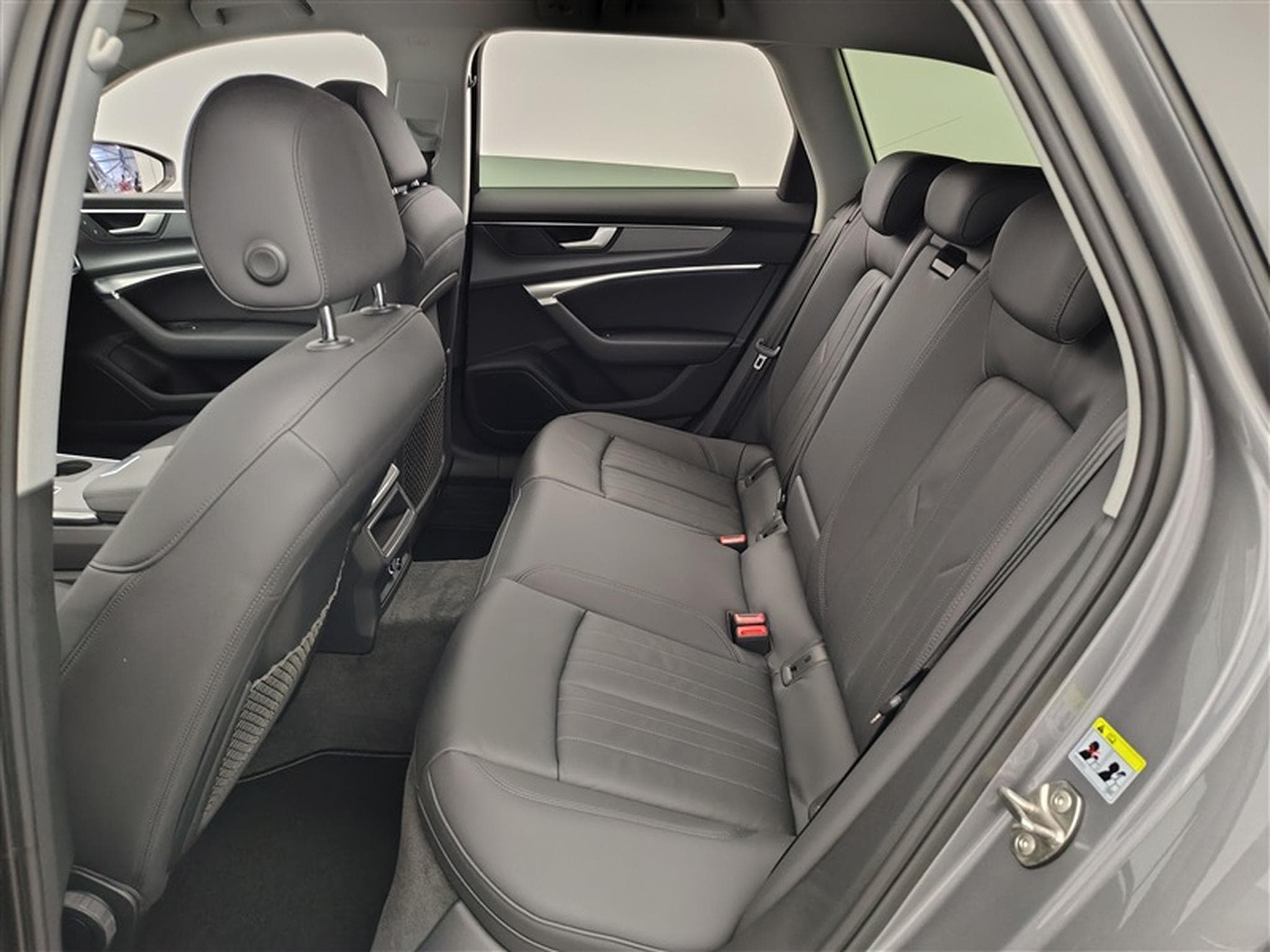 Audi A6 35 TDi Design S tronic CUIR / NAVI / FULL LED (2019) - Photo 12