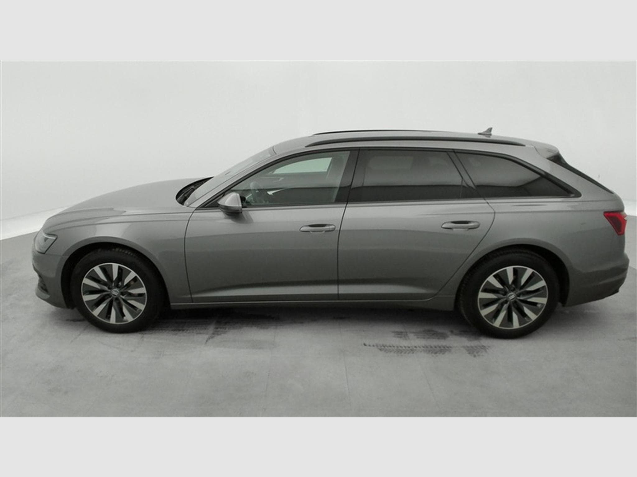 Audi A6 35 TDi Design S tronic CUIR / NAVI / FULL LED (2019) - Photo 3