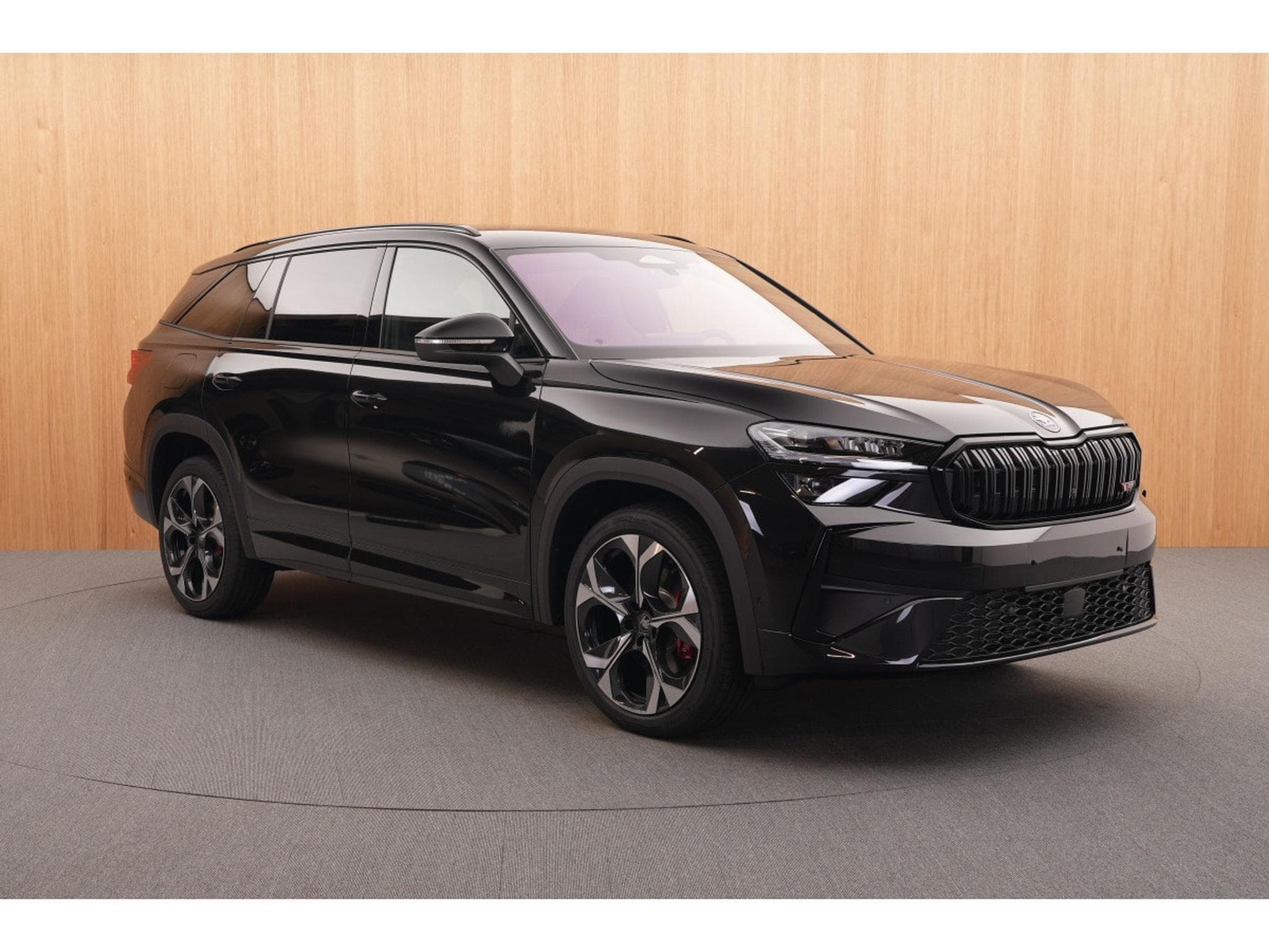 Skoda Kodiaq RS 2.0 TSI 4X4 DSG 195kW-265CV (2026) - Foto 12