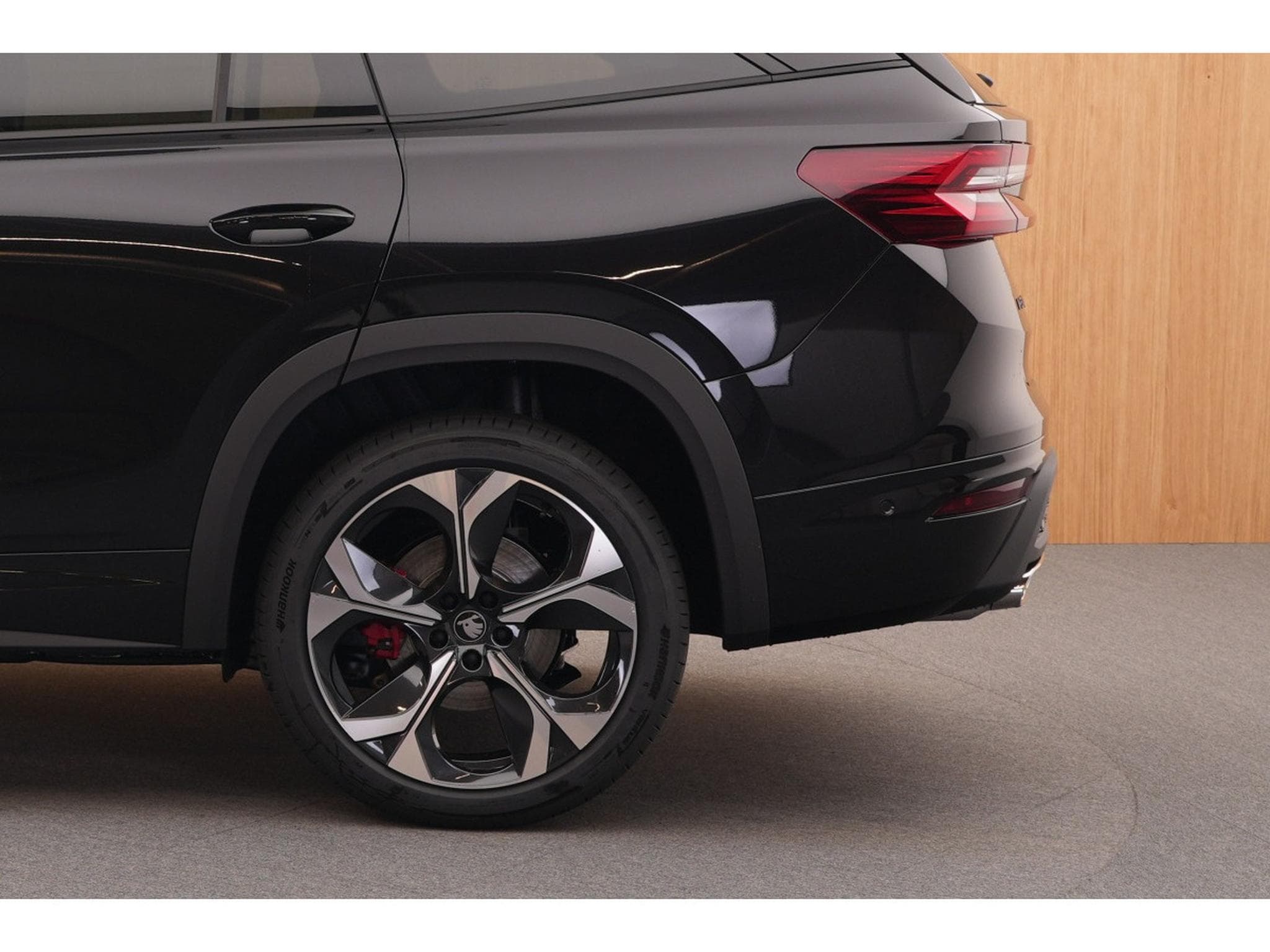 Skoda Kodiaq RS 2.0 TSI 4X4 DSG 195kW-265CV (2026) - Foto 19
