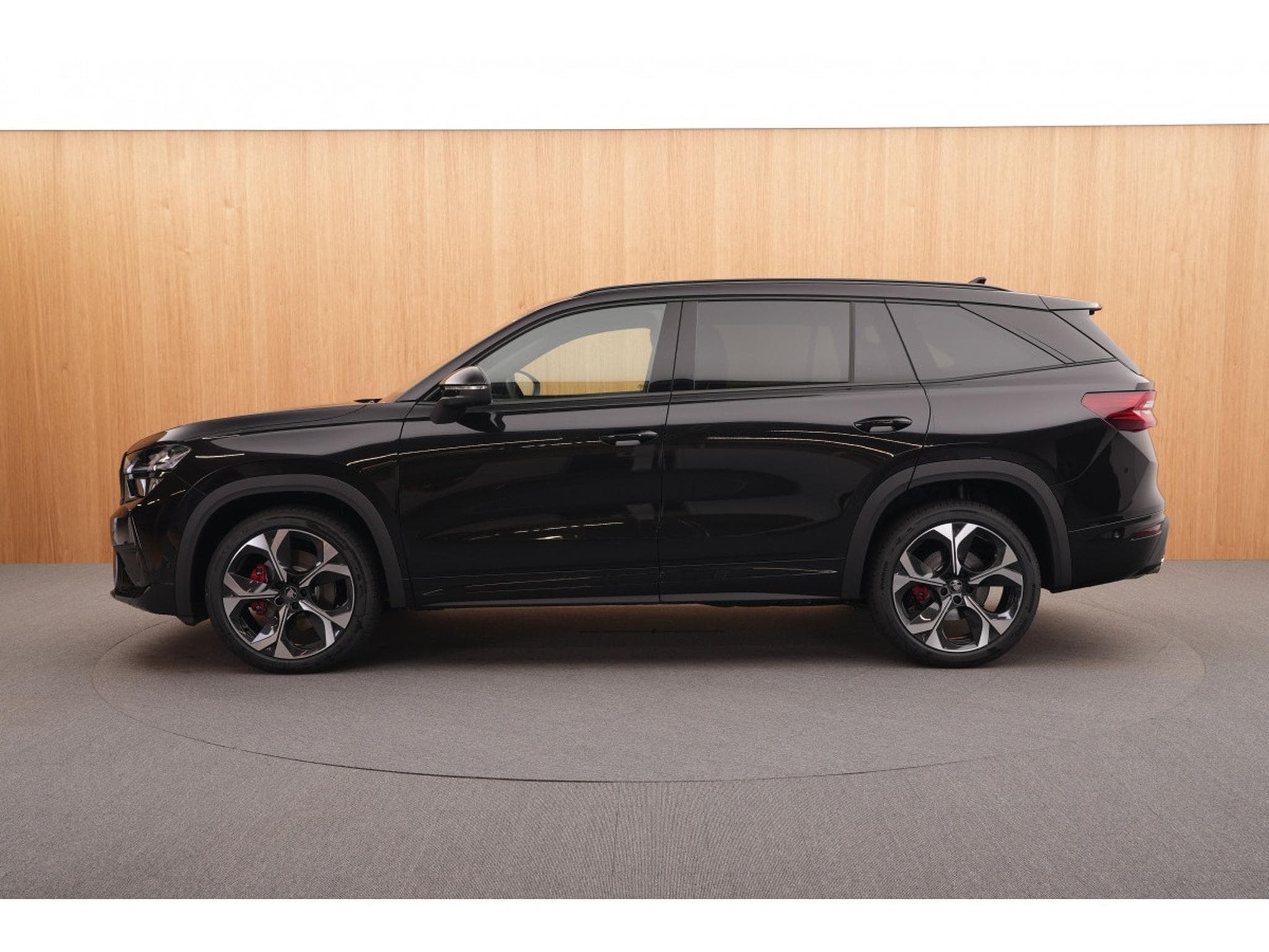 Skoda Kodiaq RS 2.0 TSI 4X4 DSG 195kW-265CV (2026) - Foto 8