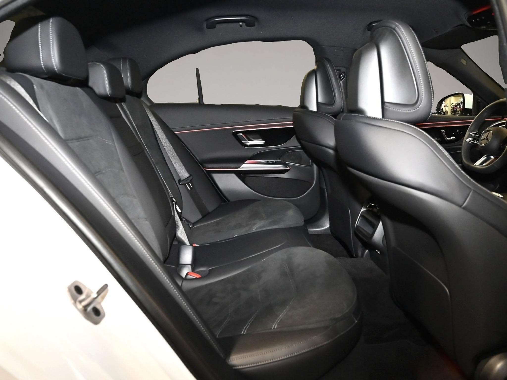 Mercedes 300 (2025) - Foto 4