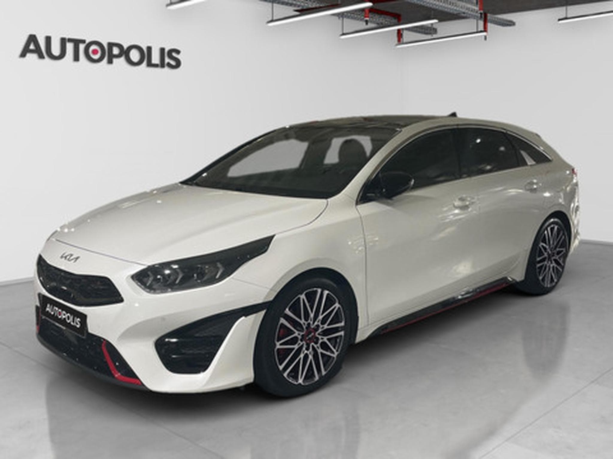 Kia ProCeed GT 1.6 T-GDI 204 DCT ISG (2023) - Photo 1